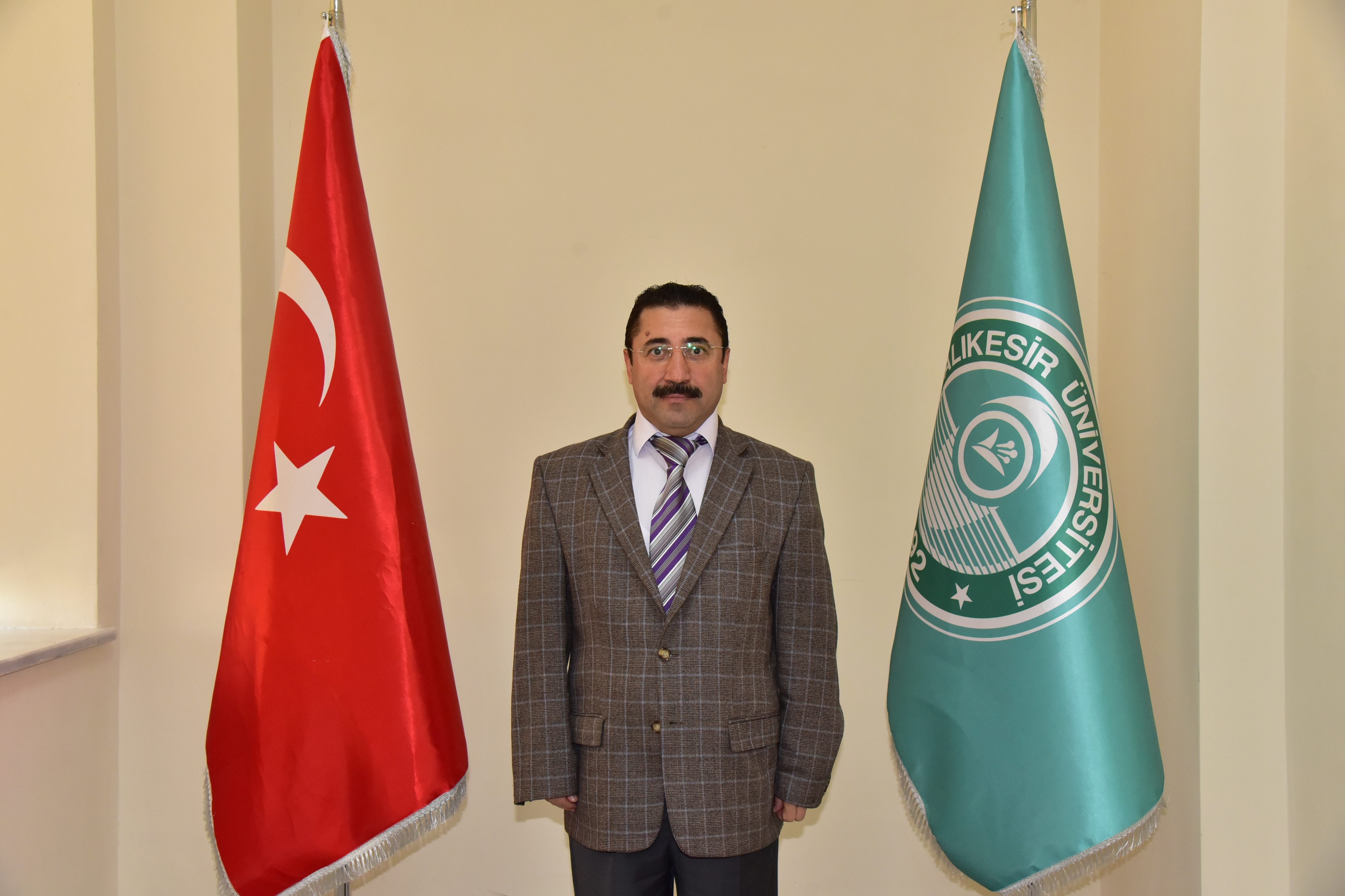 Doç.Dr. Yılmaz FİDAN