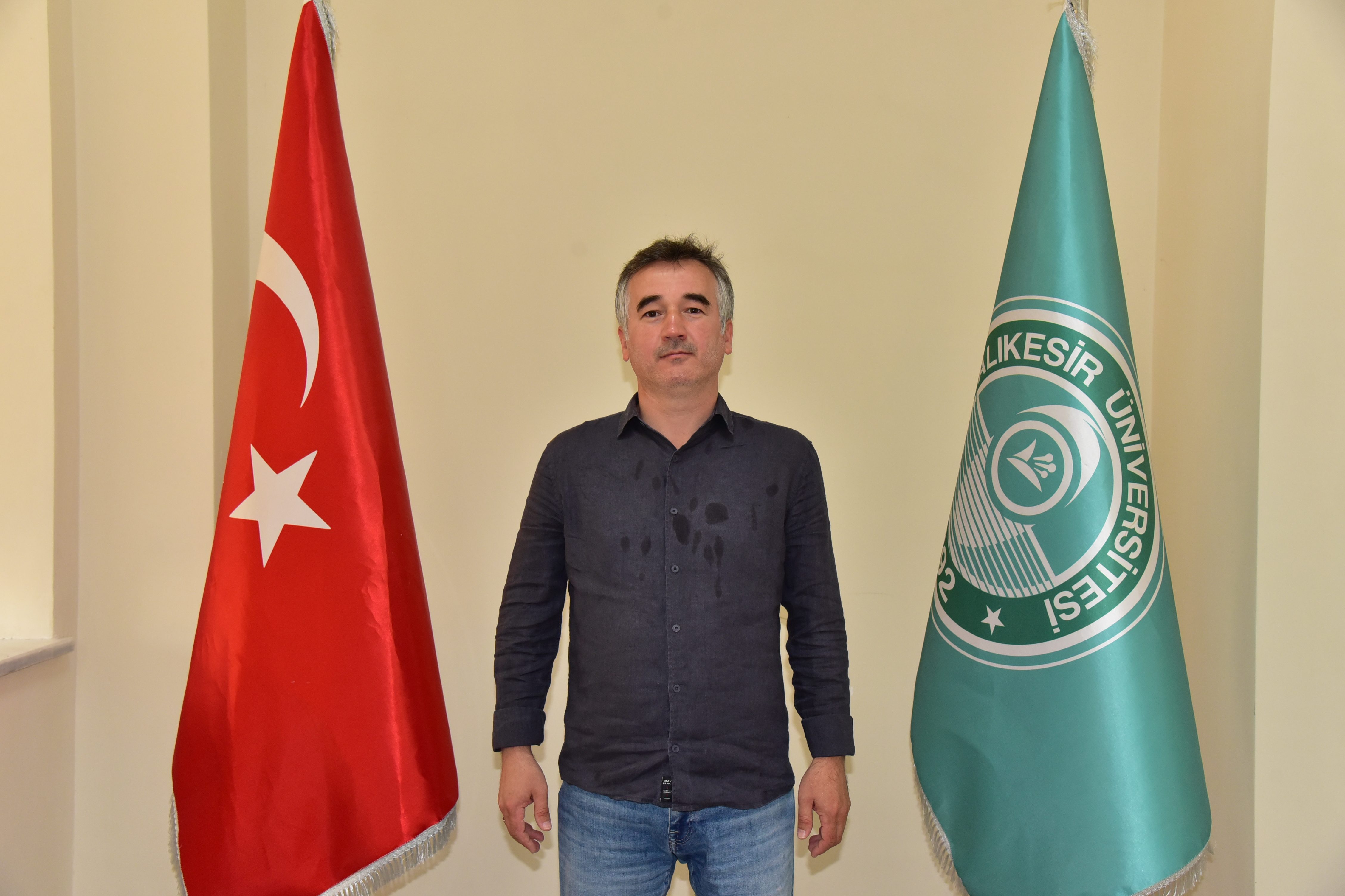 Doç.Dr. İsmail KURT