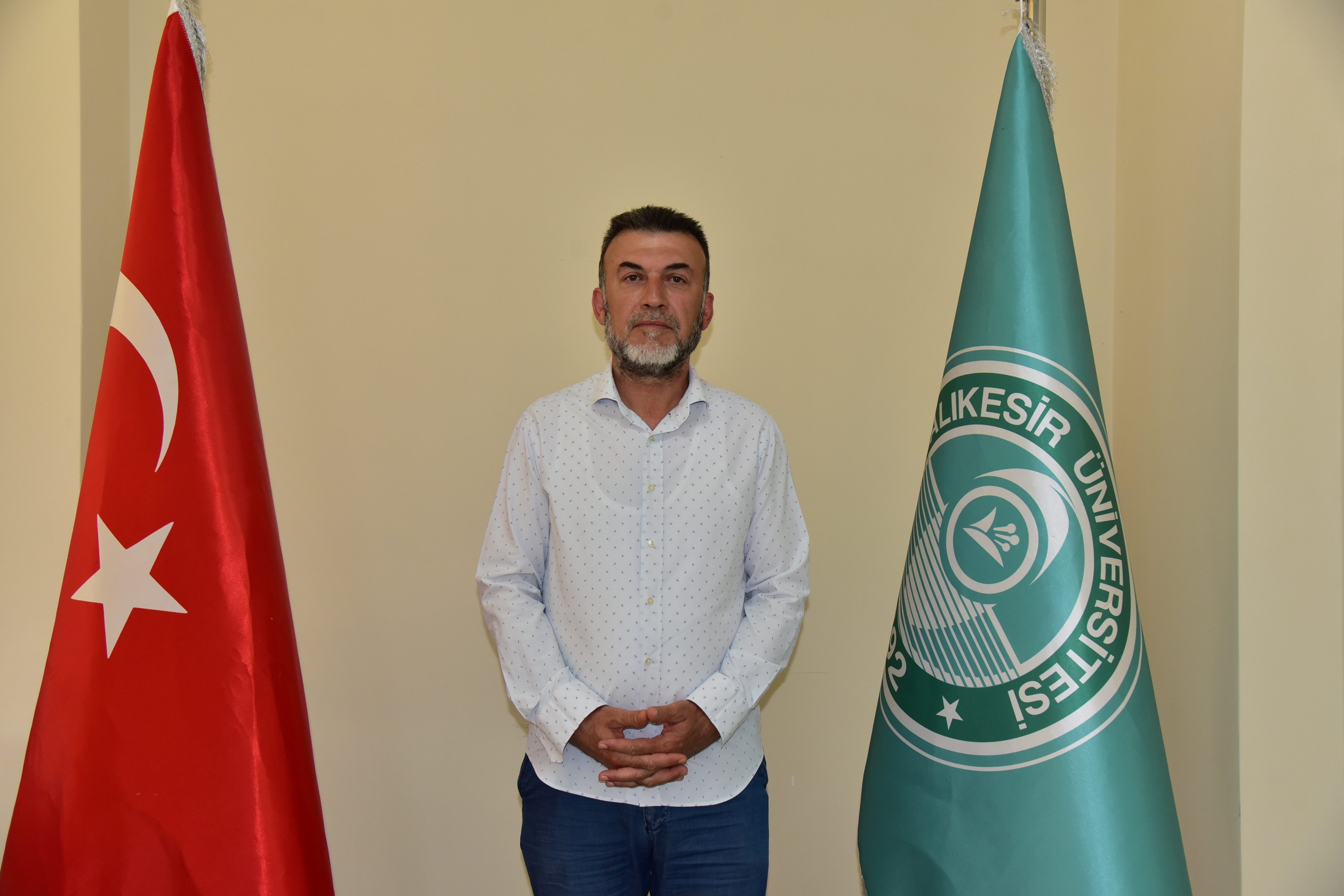 Dr.Öğr.Üyesi Fahri ÇAKAN