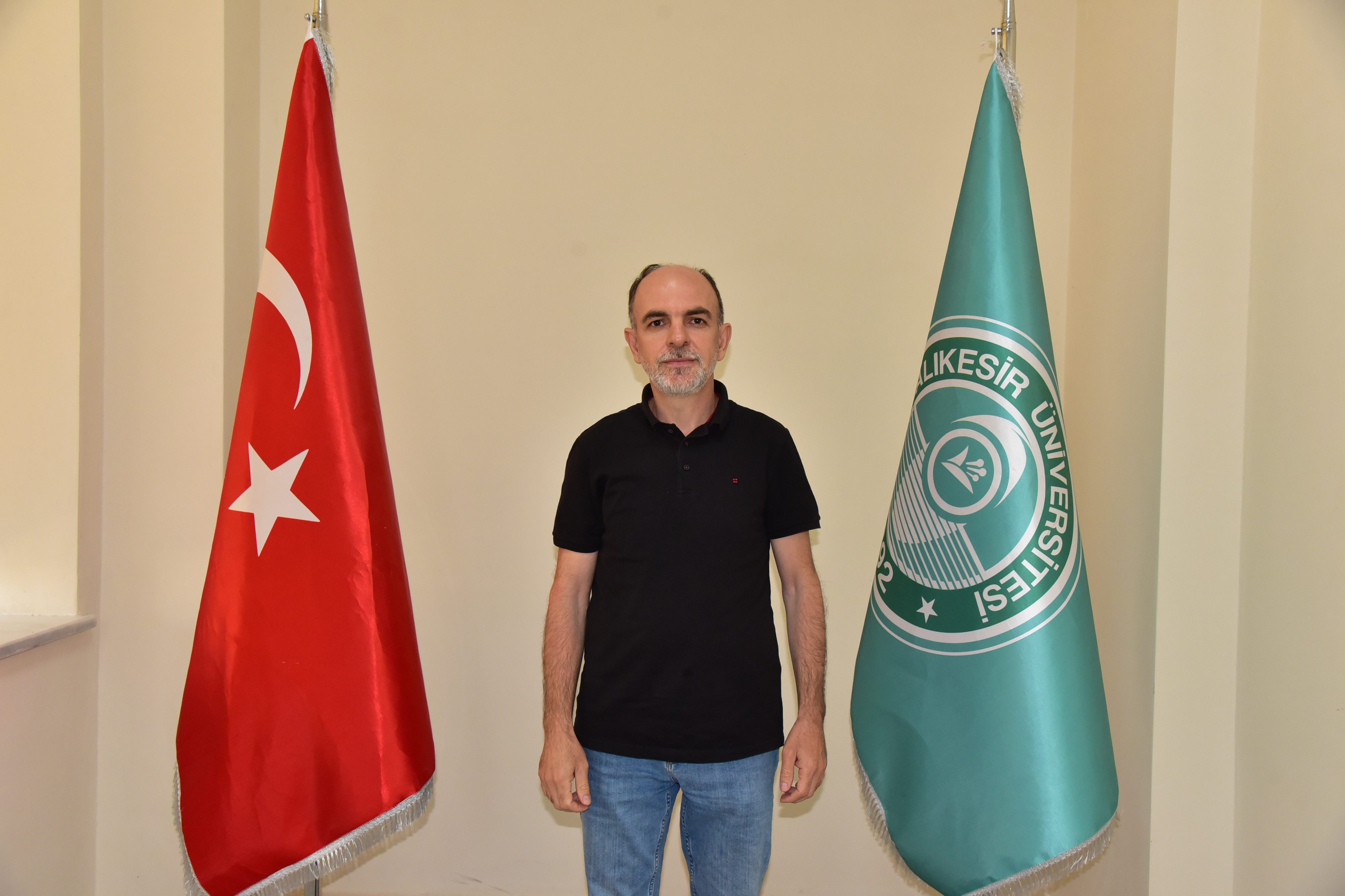 Dr.Öğr.Üyesi Şükrü DİNÇER