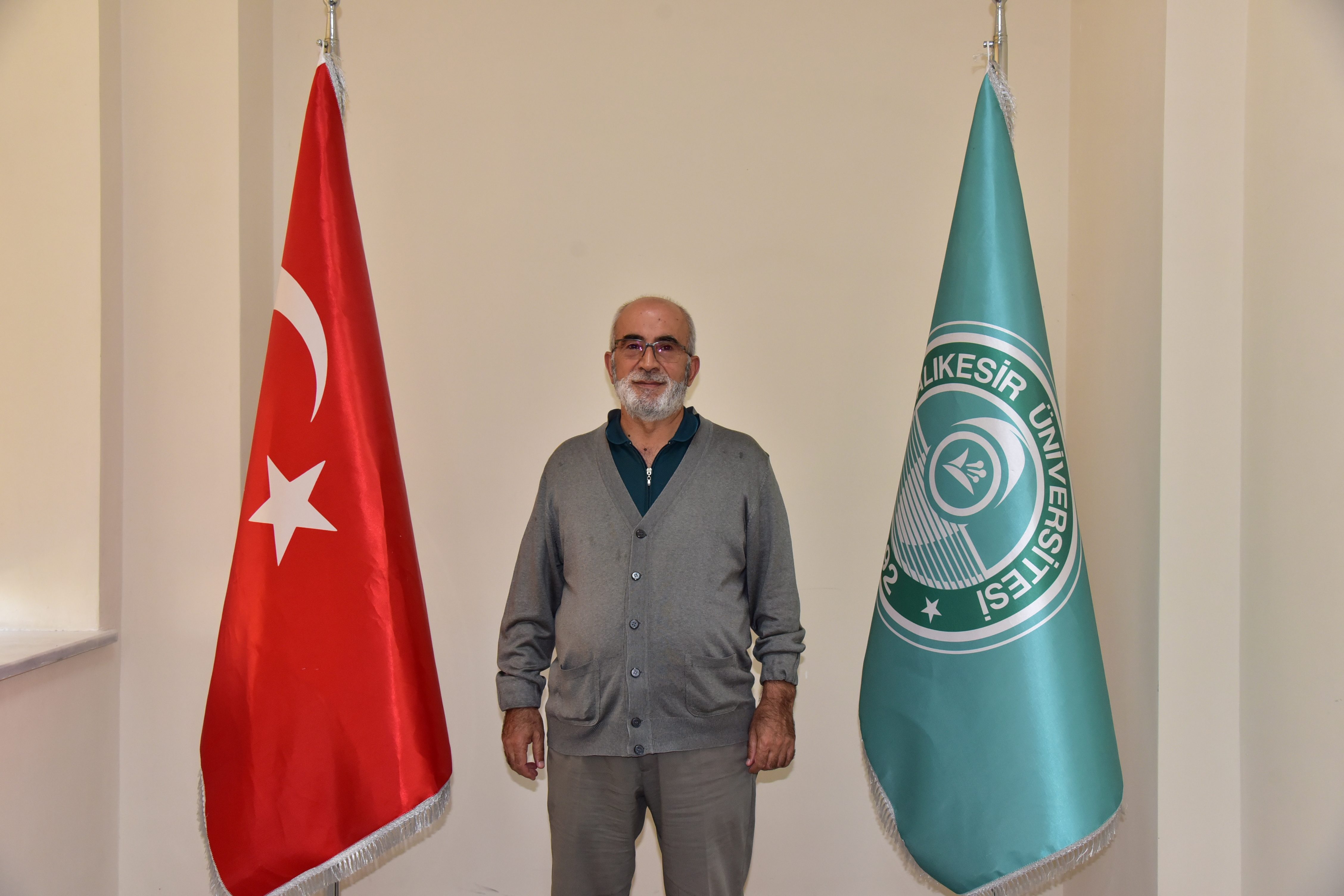 Öğr.Gör.Dr. Kasım KOÇ