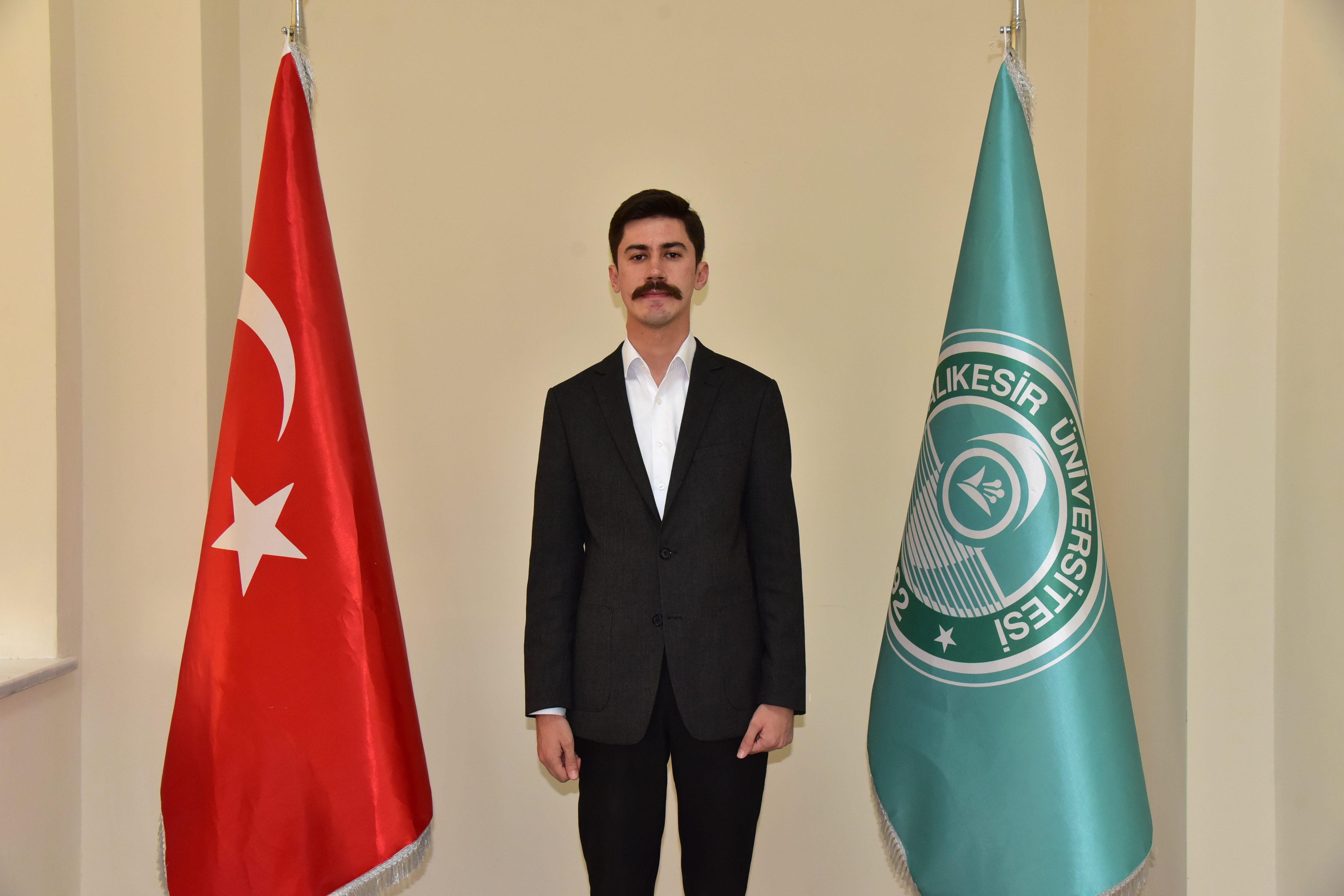 Öğr.Gör. Ömer EFE