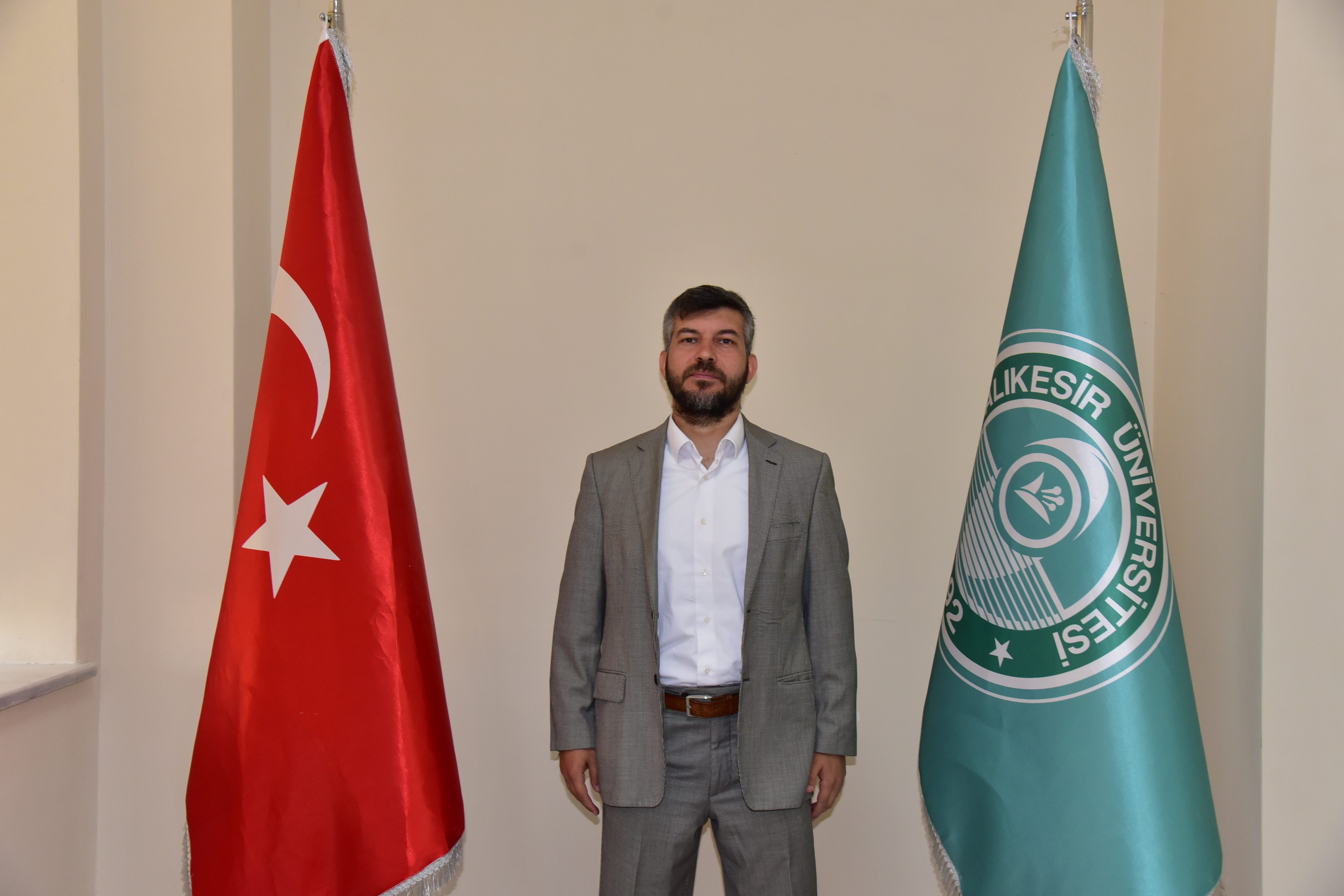 Araş.Gör.Dr. Oğuzkağan DEMİR