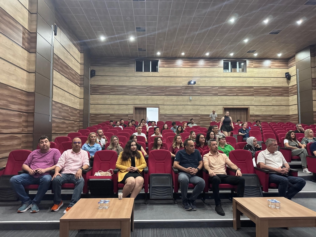 BAUN Tıp Fakültesi’nde Geleceğin Hekimi İçin Güçlü Buluşma: Dış Paydaş Çalıştayı Gerçekleştirildi 2