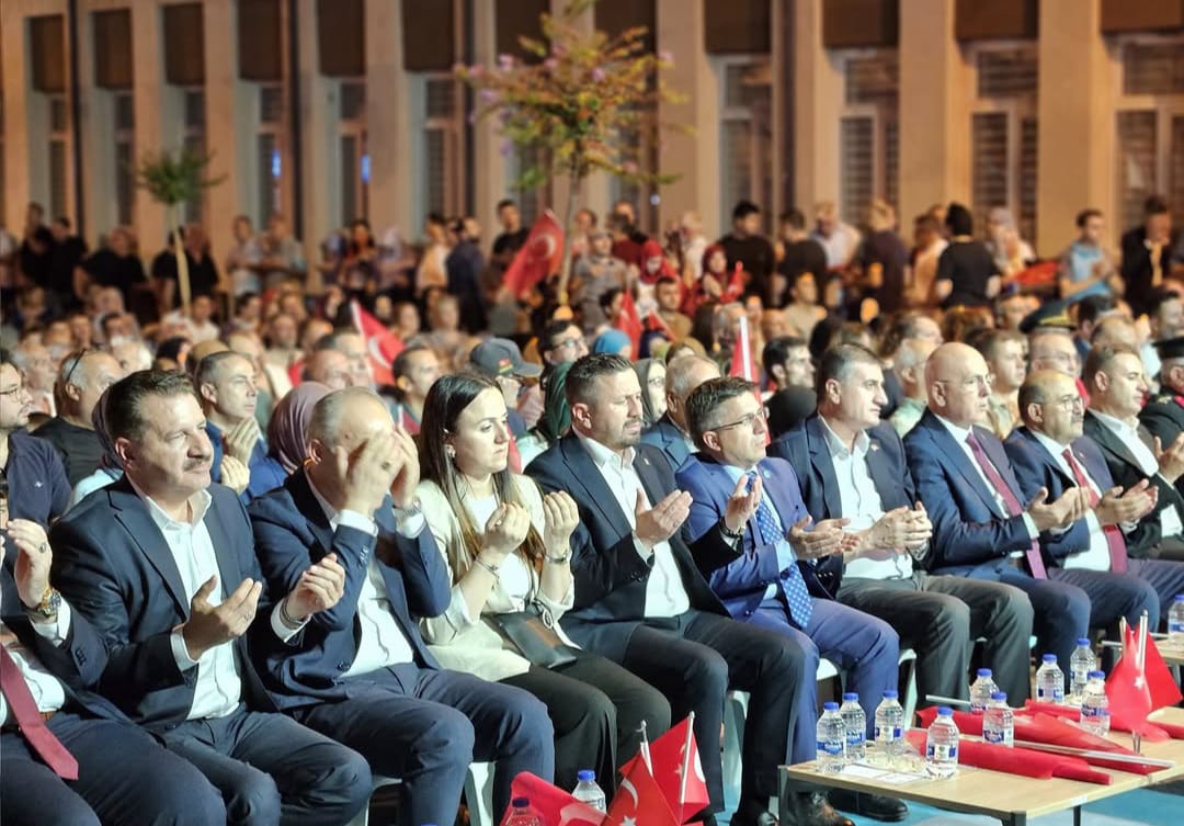 Balıkesir'de 15 Temmuz Coşkusu 2