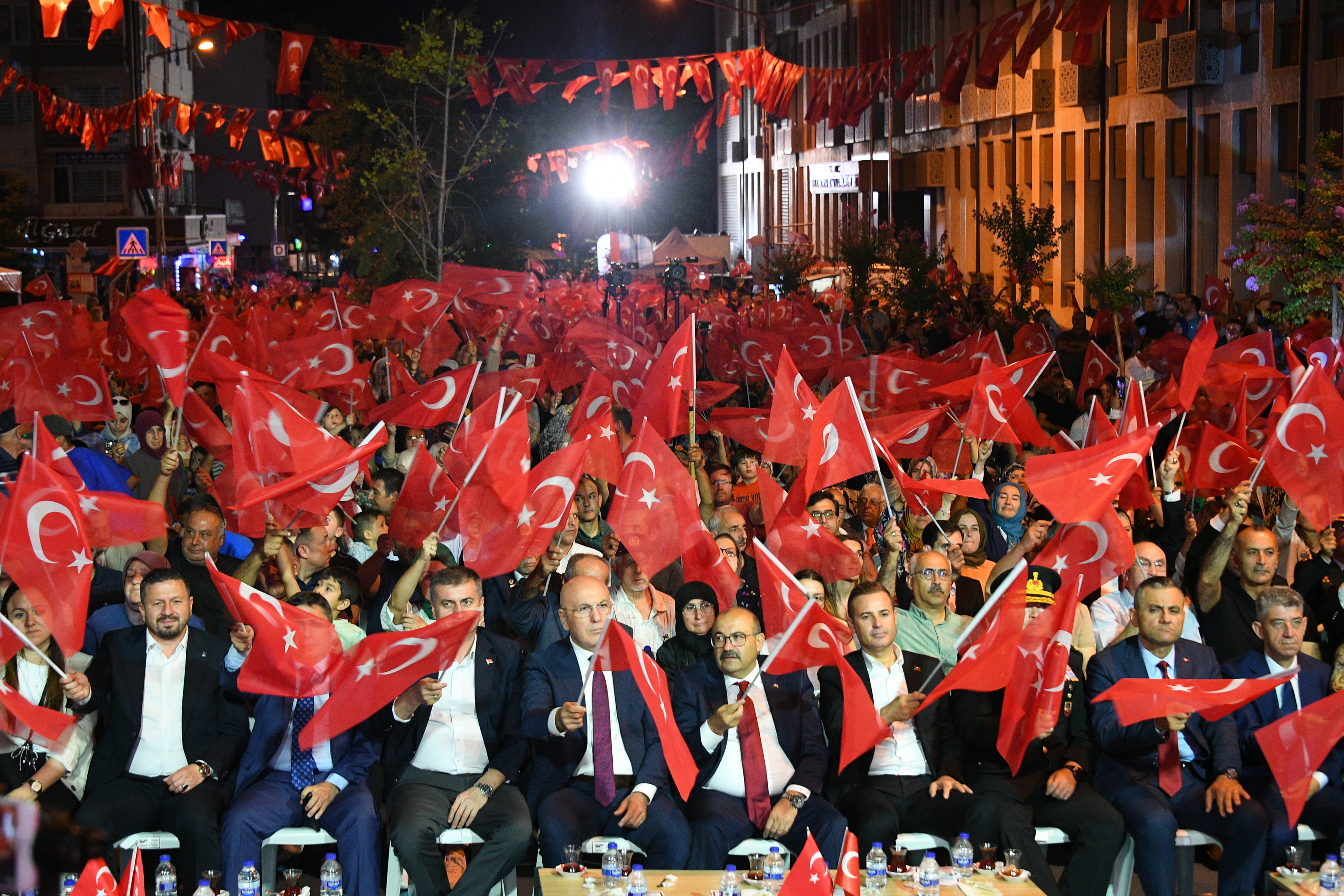 Balıkesir'de 15 Temmuz Coşkusu 5