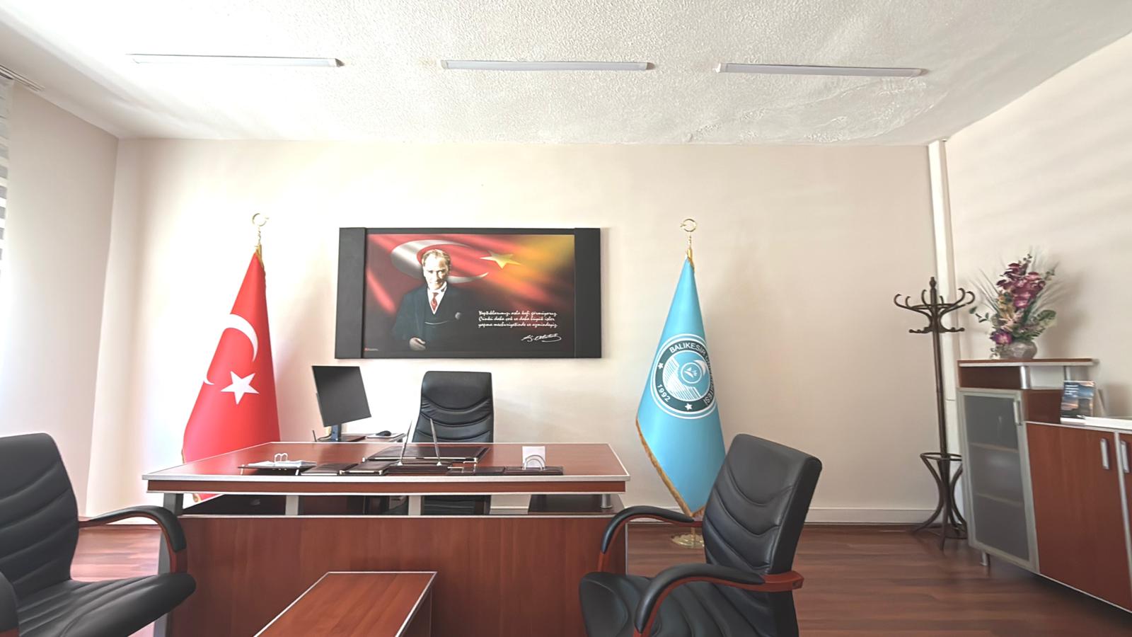 Yüksekokulumuz Müdüriyet Makamı Yenilendi.. 1