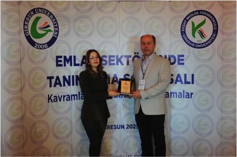 Emlak Yönetimi Programı olarak "Emlak Sektöründe Tanımlama Sorunsalı: Kavramlar, Mevzuat ve Uygulamalar" çalıştayına katılım sağladık. 2