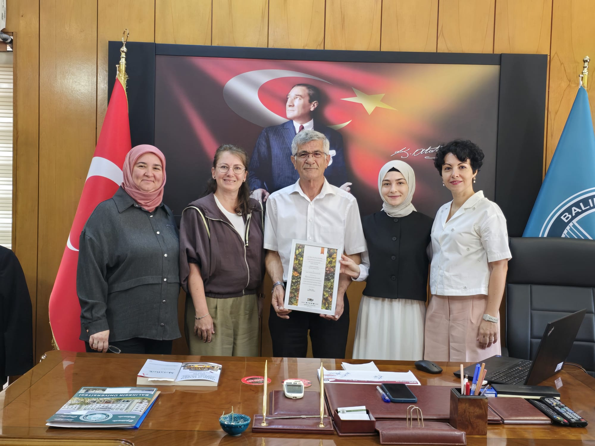 Fakültemiz Dekan ve Dekan Yardımcılarına Hayırlı Olsun Ziyareti
