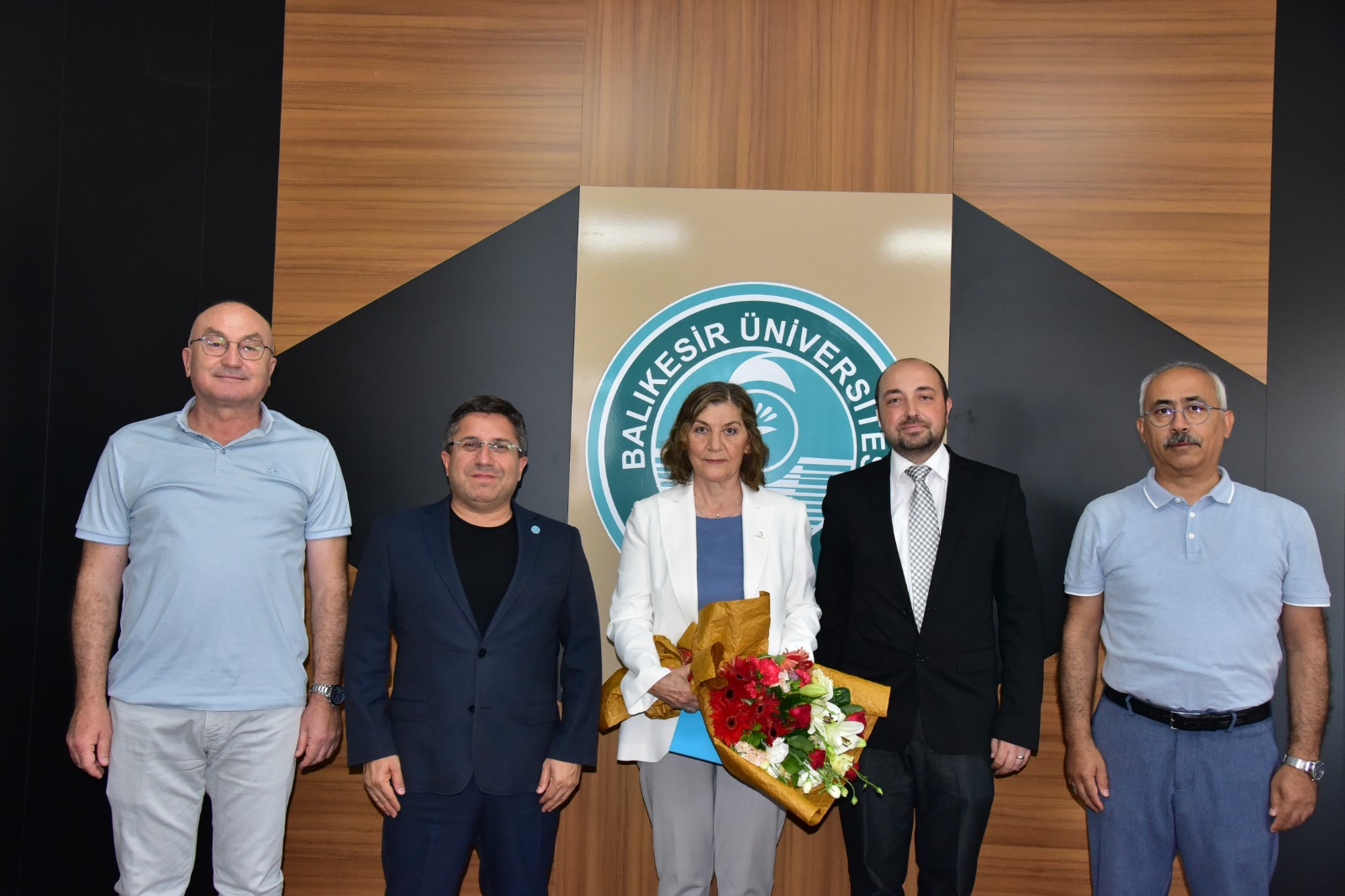 Fakültemizde Dekanlık Görev Değişimi Gerçekleşti