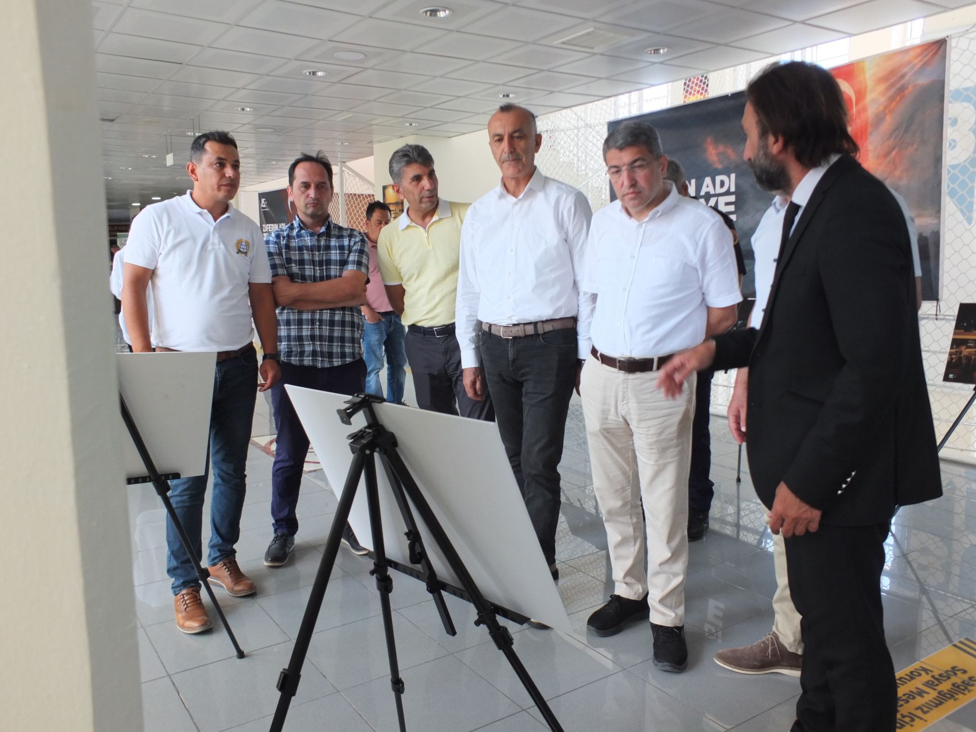 Burhaniye de 15 Temmuz Fotoğrafları Sergisi açıldı