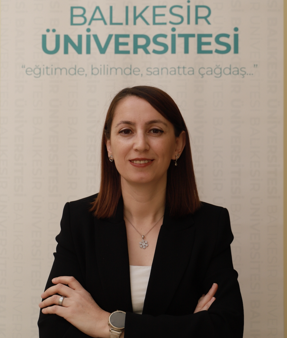 AYŞE KARADAŞ