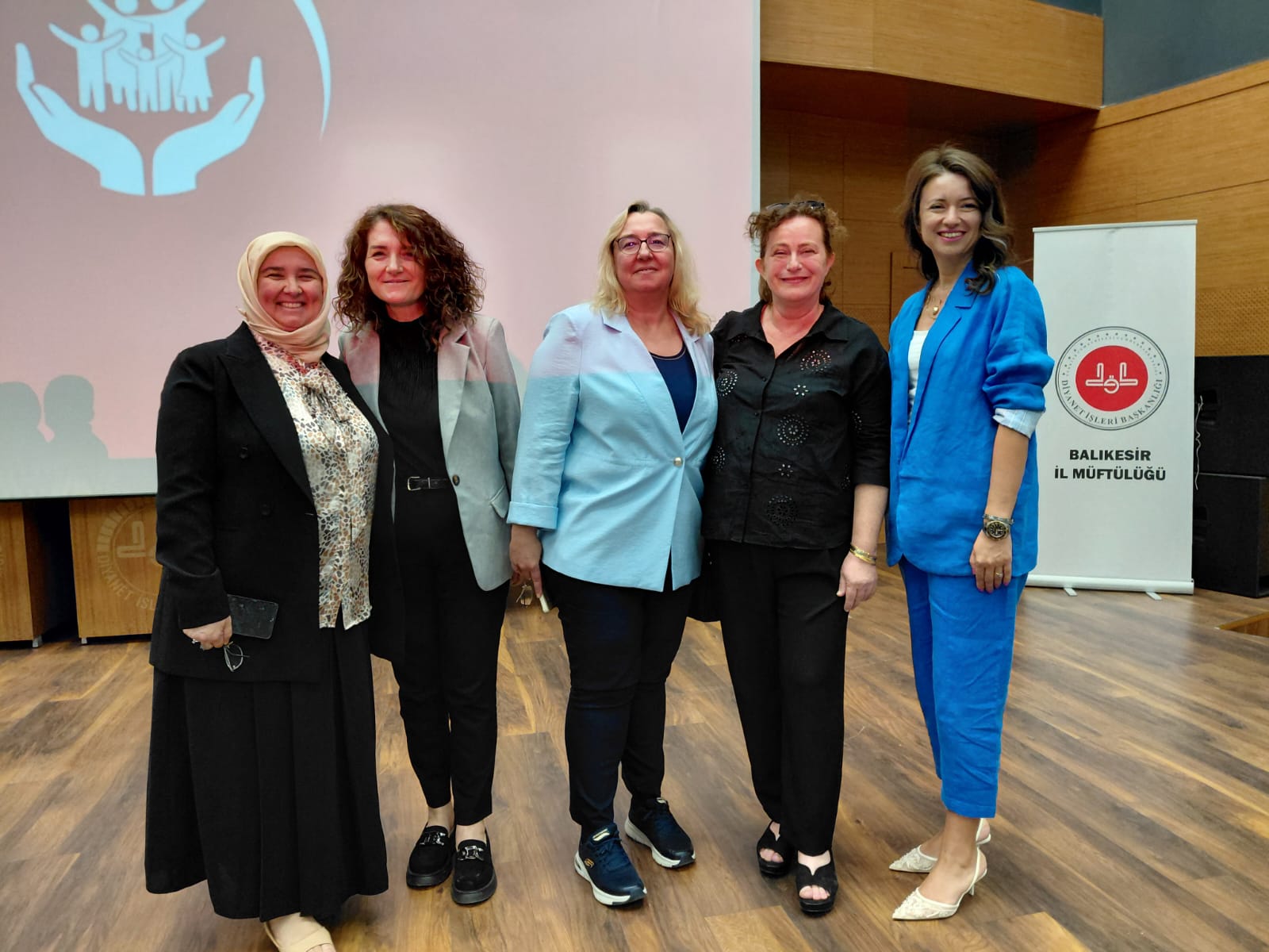 Merkez Müdürümüz Dr. Öğr. Üyesi Fatma Pelitoğlu, "Gönül Elçileri ile Koruyucu Aile Farkındalık Toplantısı"na Katıldı 7