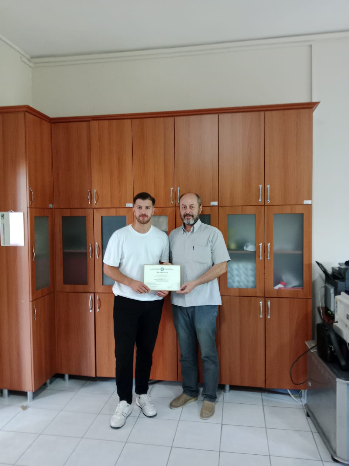 Emlak Yönetimi Programı'nda İlk Mezun Gururu!