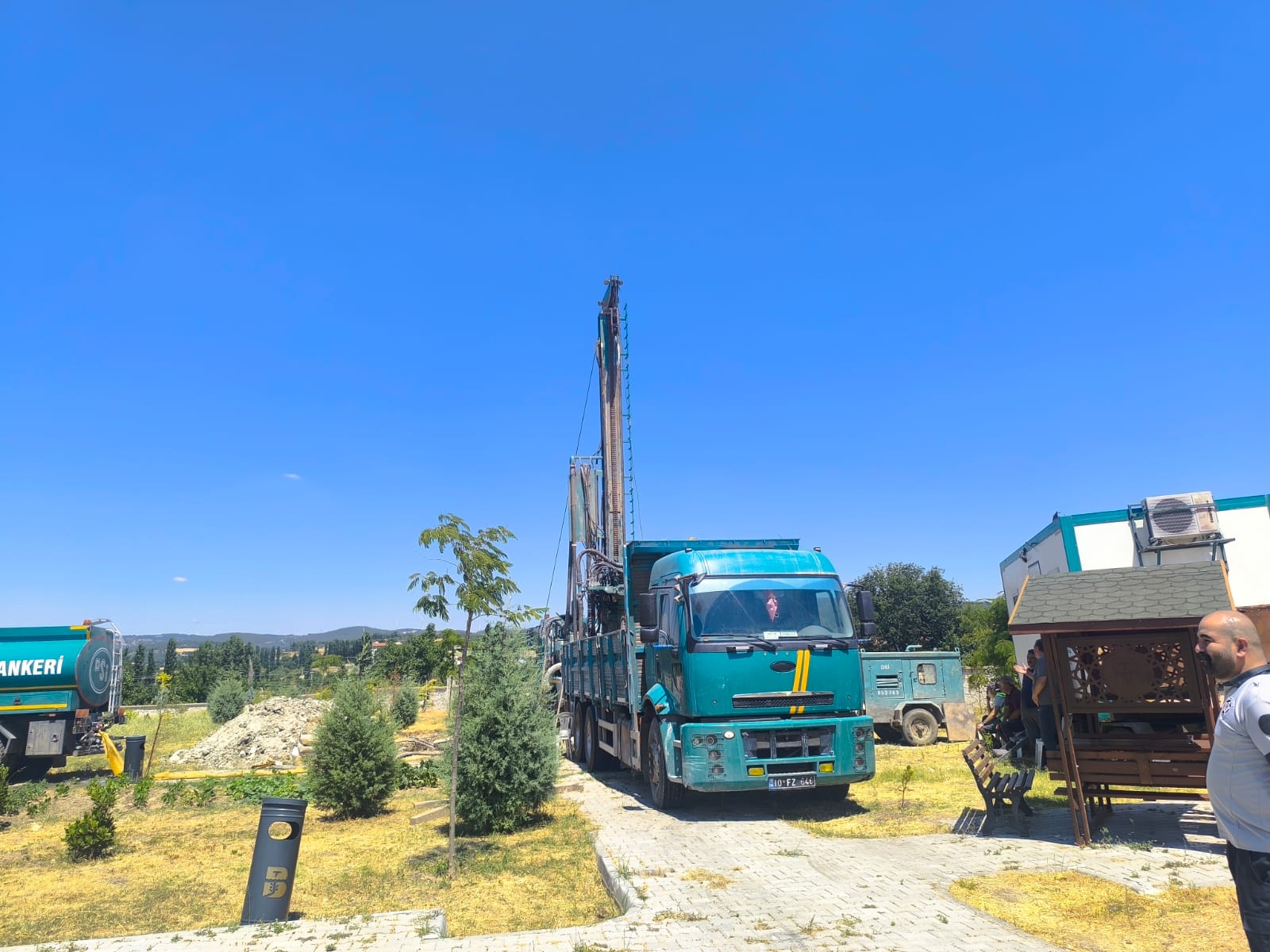 Meslek Yüksekokulumuz Bahçesinde Sondaj Çalışması Başladı!  3