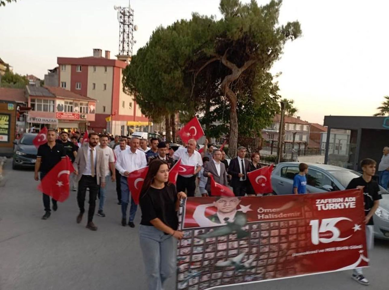 Savaştepe MYO, 15 Temmuz Demokrasi ve Milli Birlik Günü Anma Programına Katıldı.