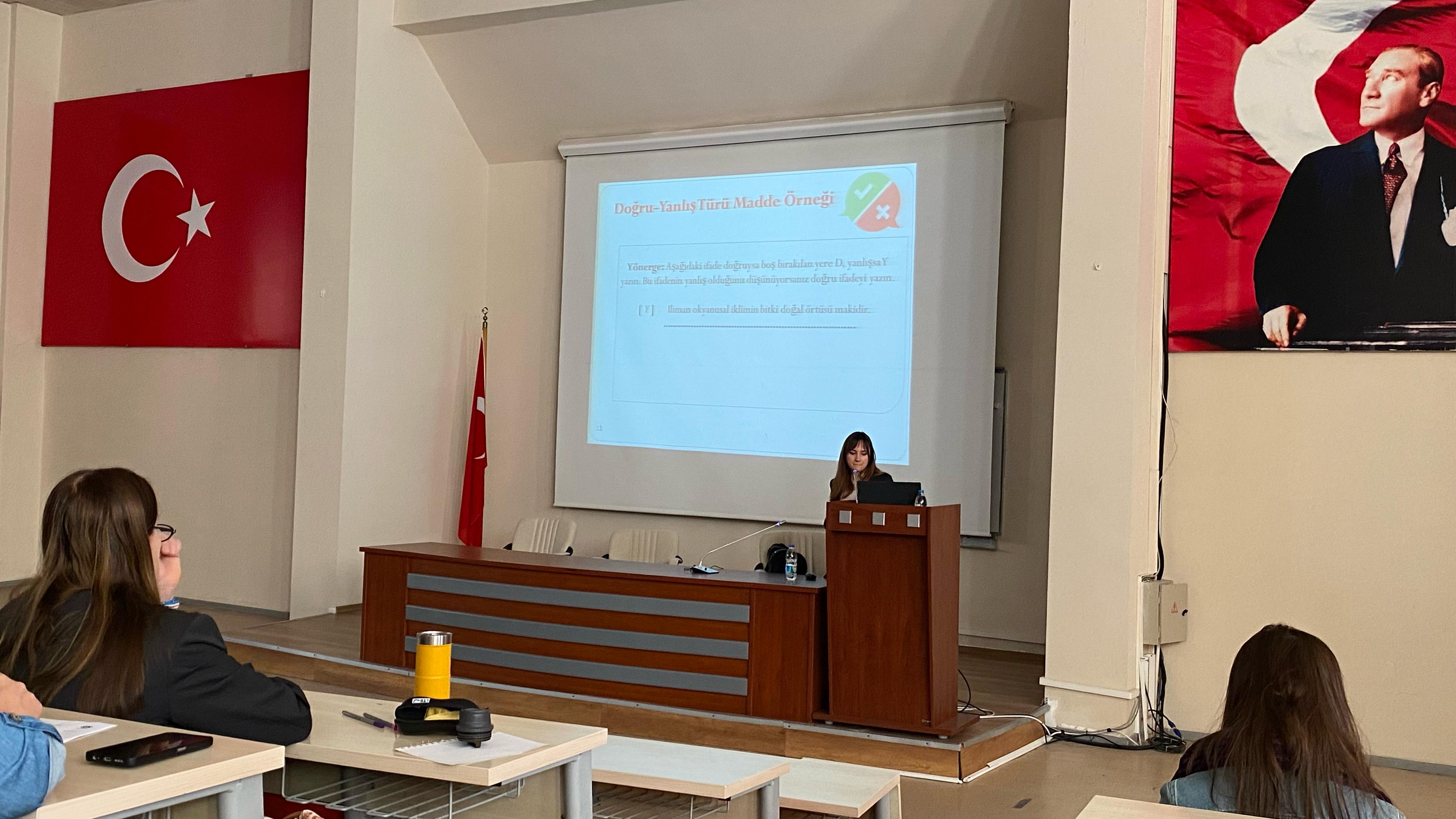 BAUN Kalite Koordinatörlüğü eğiticilerin eğitimi kapsamında "Ölçme ve Değerlendirme"  eğitimi devam etmektedir. 1