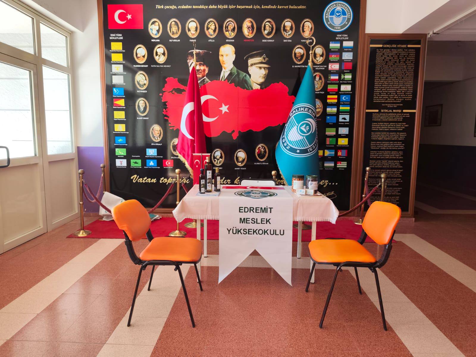 Edremit MYO Tercih ve Tanıtım Standı 1-13 Ağustos Tarihleri Arasında Aday Öğrencilerimizi Bekliyor 2
