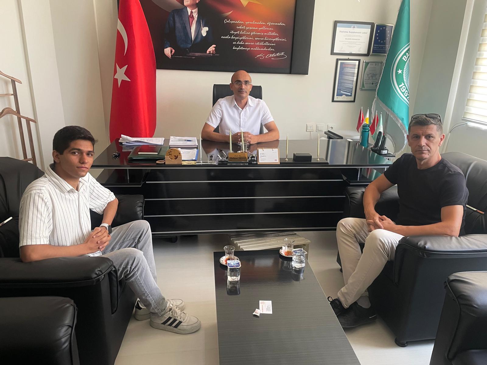Lise Mezunu Öğrenciden Edremit MYO’ya İlk Adım