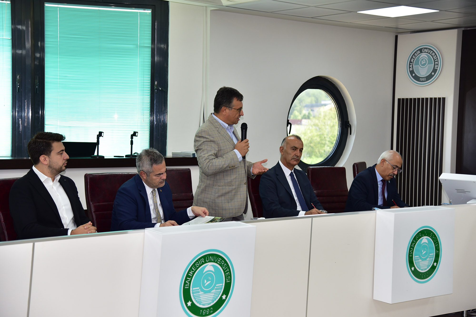 Üniversite ve Şehir Arasında Köprü: Balıkesir Üniversitesi Danışma Kurulu İlk Toplantısını Yaptı 15