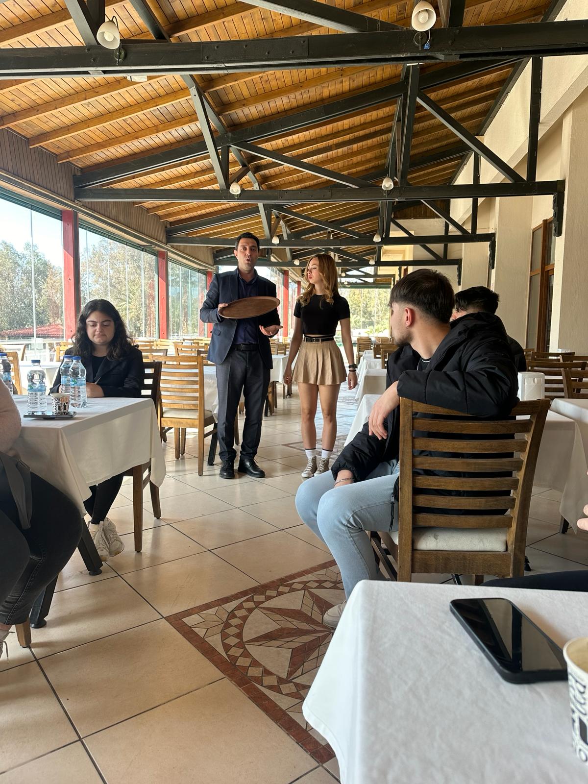 Turizm ve Otel İşletmeciliği Programı öğrencilerimizden Haliç Park Otel'e Teknik Gezi 3