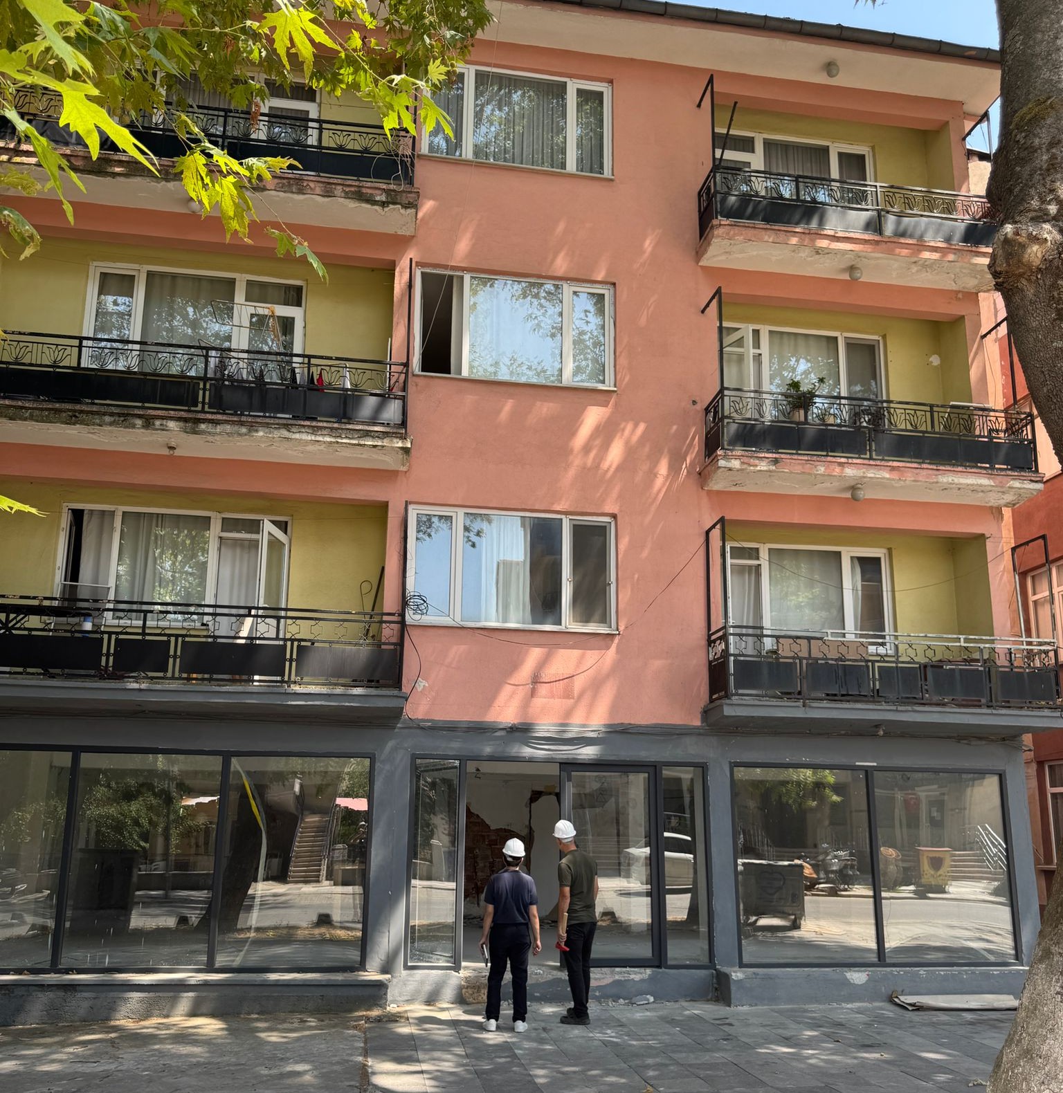 BAÜN Akademisyenleri ve Teknik Uzmanlarından Deprem Bölgesinde İncelemeler 4