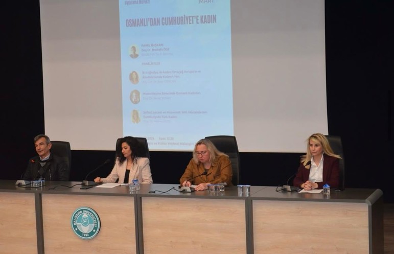"OSMANLI'DAN CUMHURİYET'E KADIN" PANELİ