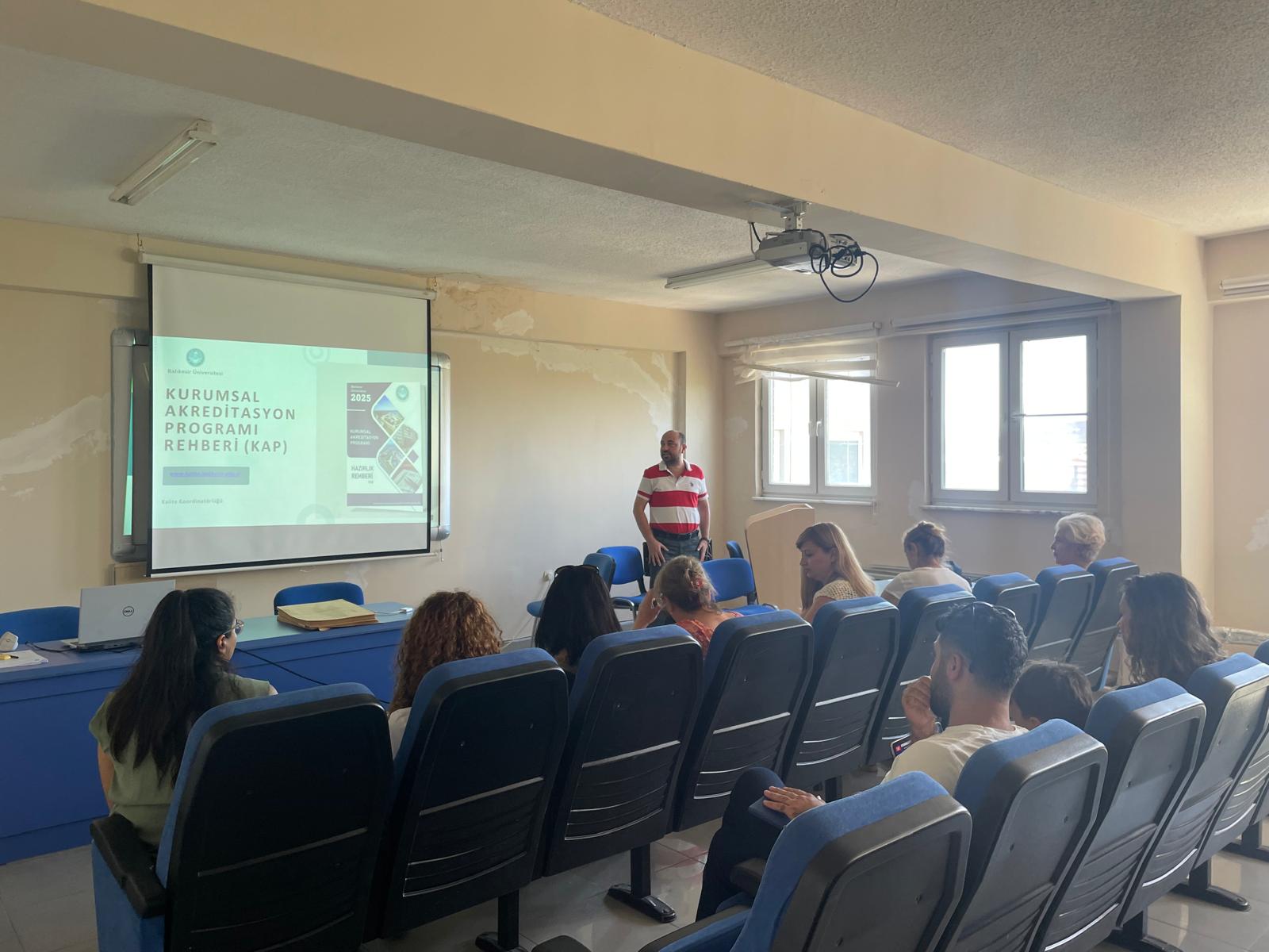 Üniversitemiz Kurumsal Akreditasyon Program Rehberi Sunumu Gerçekleştirildi 1