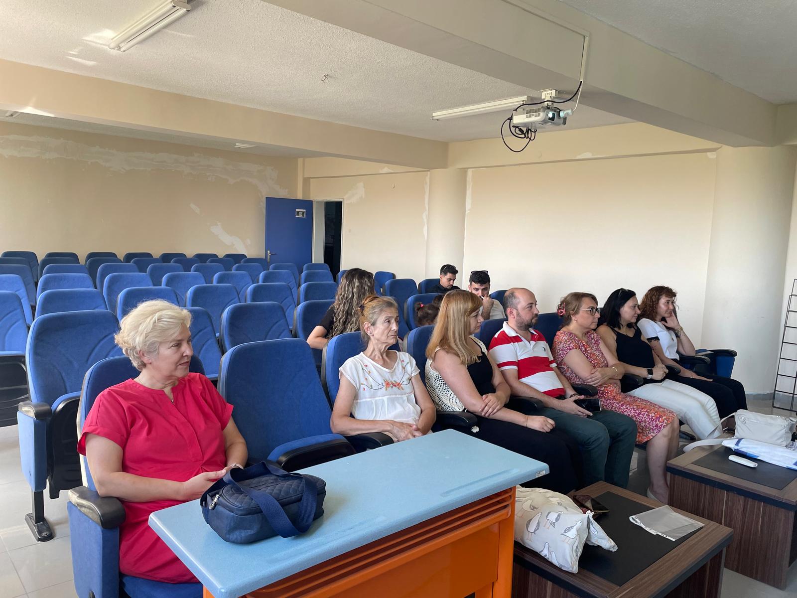 Üniversitemiz Kurumsal Akreditasyon Program Rehberi Sunumu Gerçekleştirildi 4