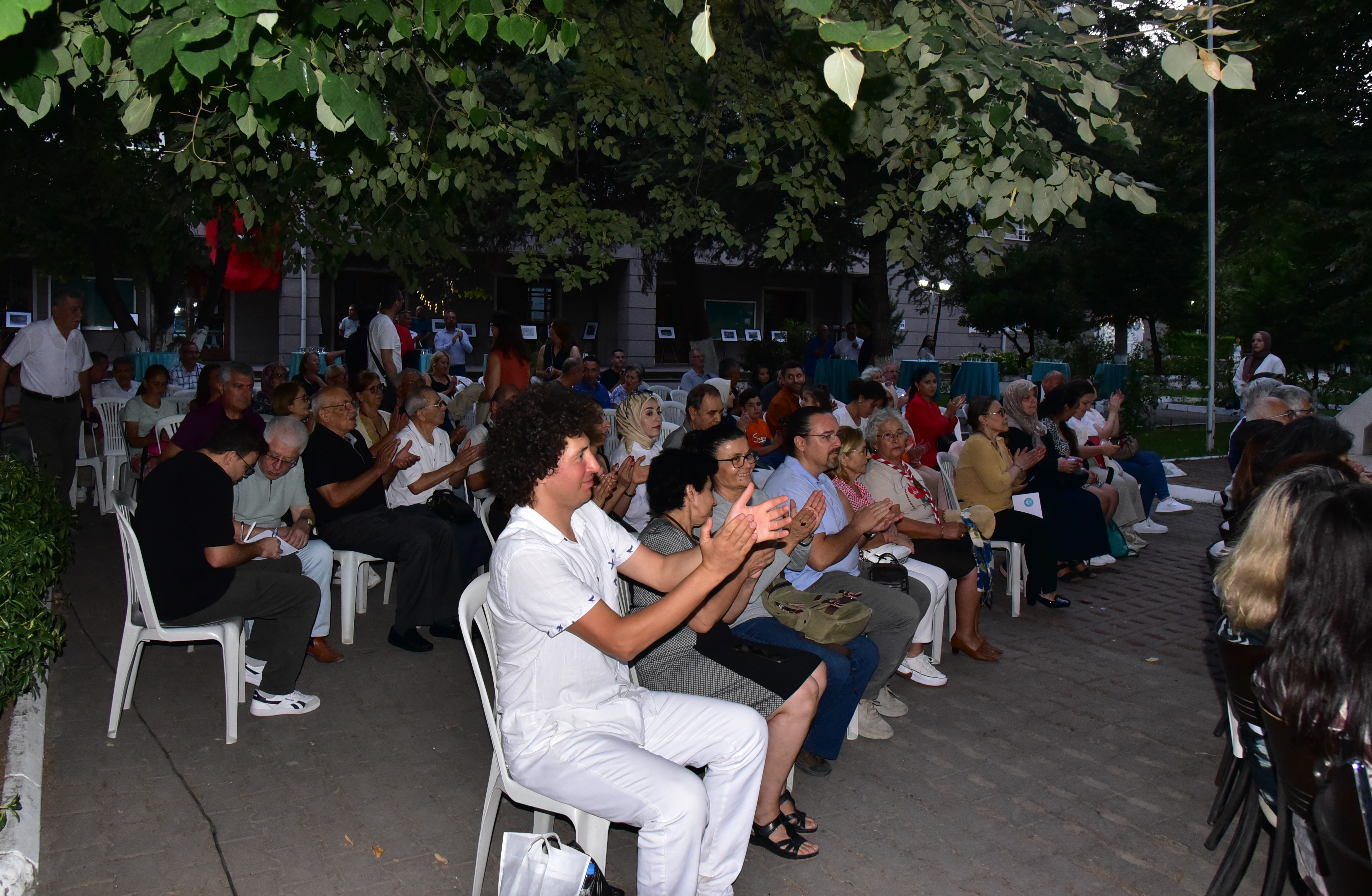 Türkiye’nin Öğretmen Yetiştirme Çınarı Necatibey Eğitim Fakültesinde Mezunlar Buluştu 3