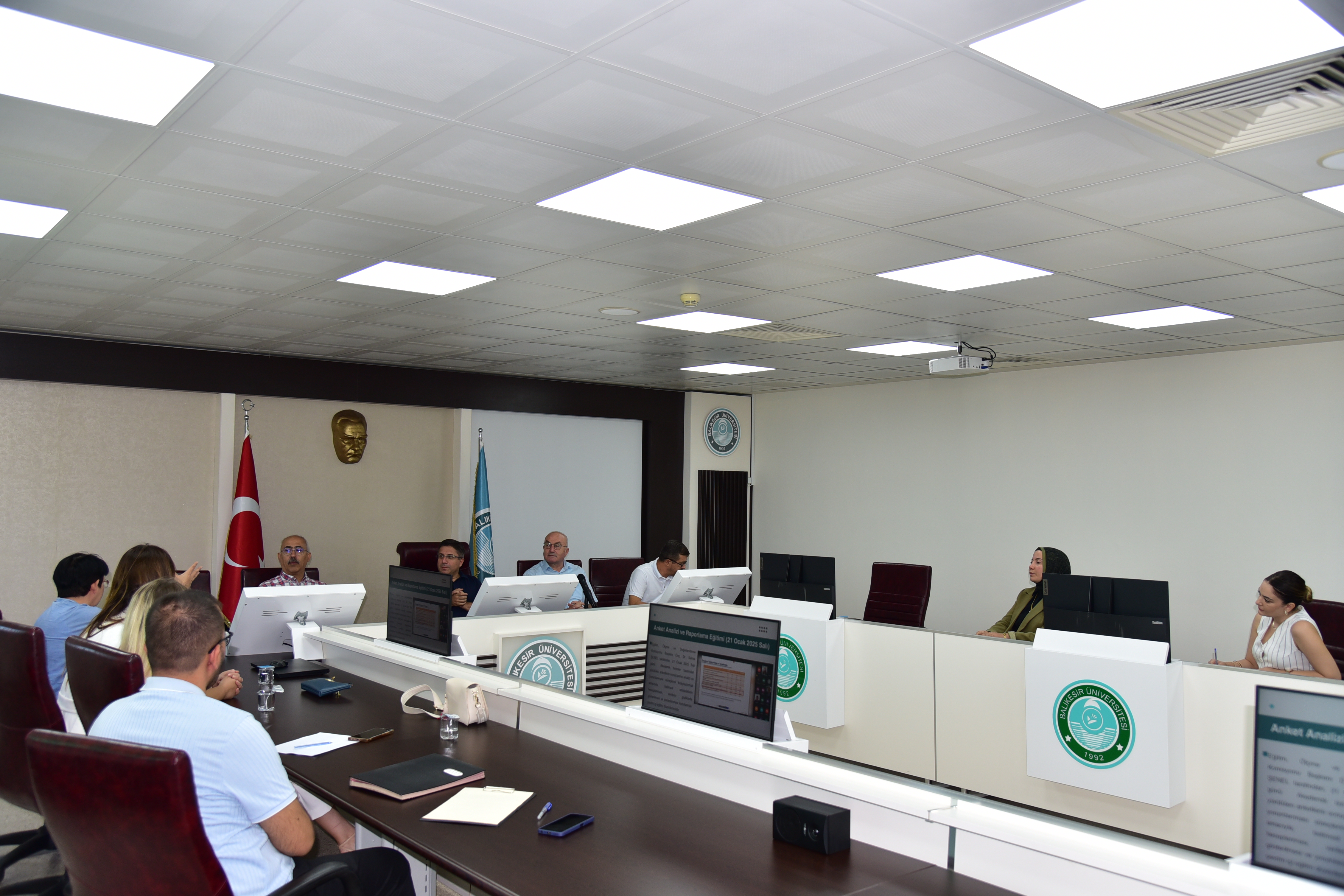BAÜN, Akreditasyon Sürecinde İlerliyor: Kurumsal Akreditasyon Bilgilendirme Toplantısı Yapıldı 7