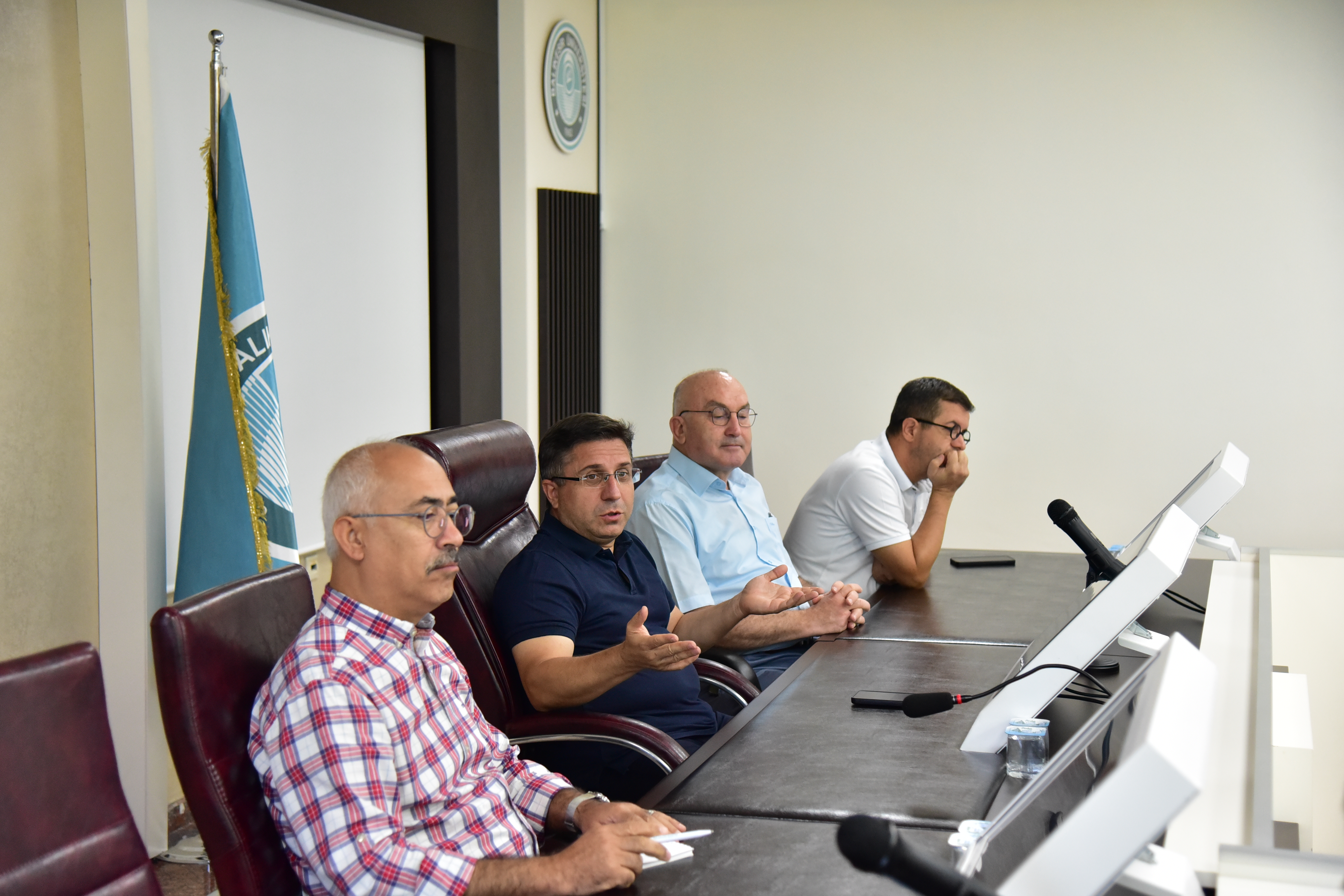 BAÜN, Akreditasyon Sürecinde İlerliyor: Kurumsal Akreditasyon Bilgilendirme Toplantısı Yapıldı 2