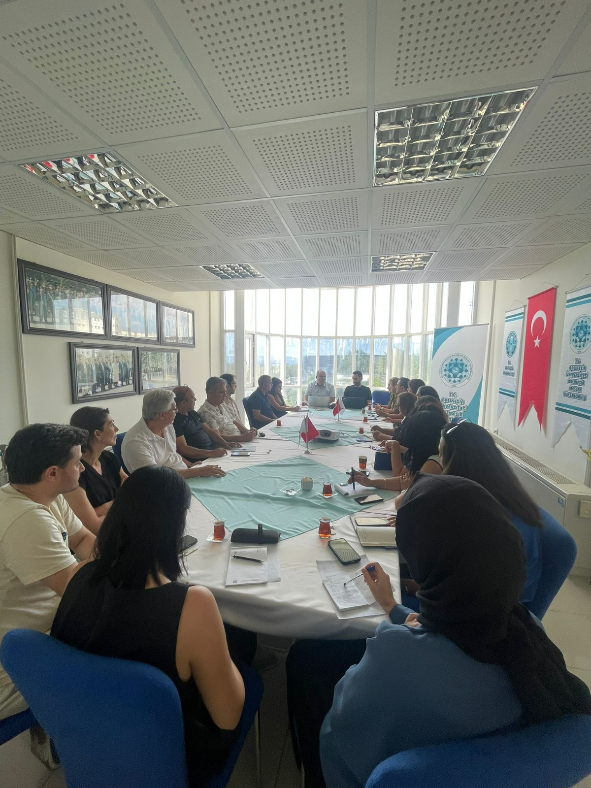 Yüksekokulumuzda Yüksekokul Kurulu ve Kalite Komisyonu Toplantısı Gerçekleştirildi 2