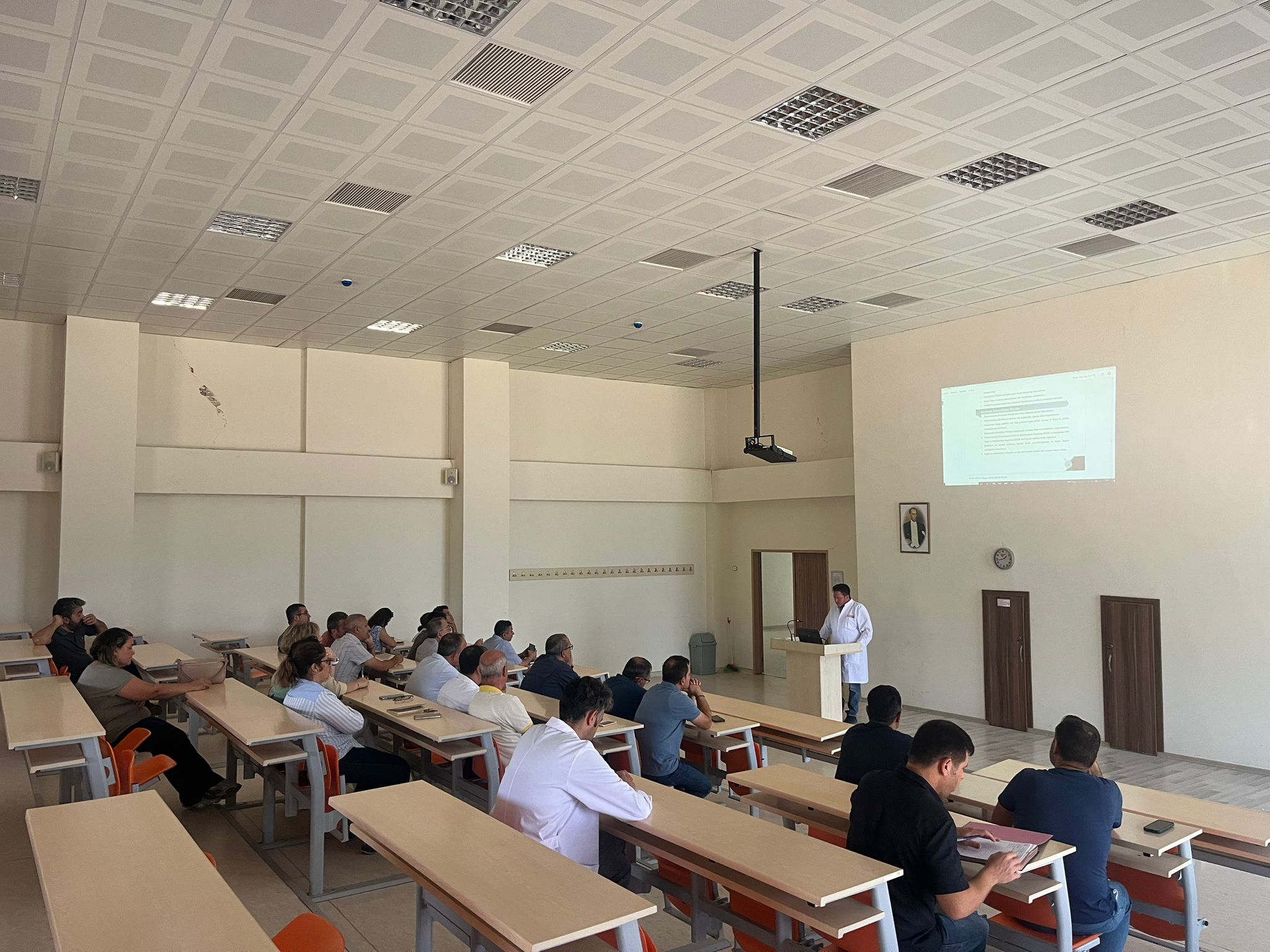 A KAP Guide Meeting was held for our Faculty Academic Staff 4