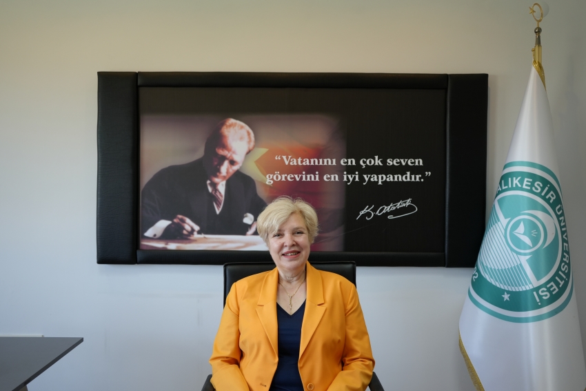 Prof.Dr. Berrin AKGÜN