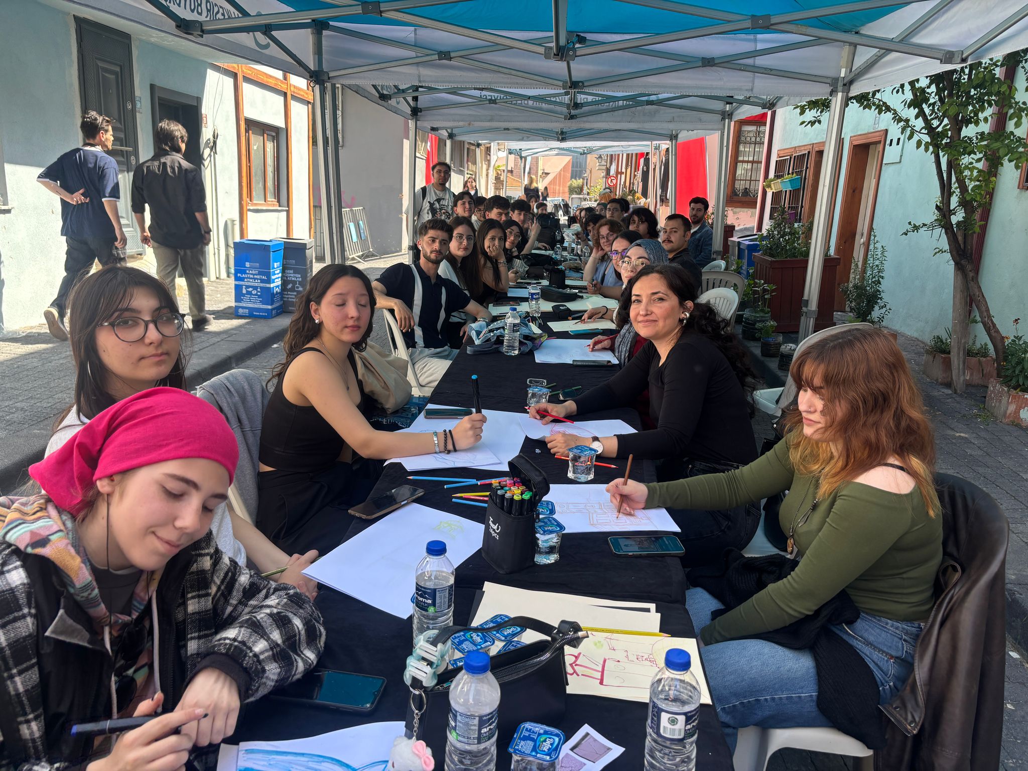 Within the scope of the April 15-16 World Art Day Events, our faculty members from the Department of Graphic Arts organized various workshops, exhibitions, and talks. 10