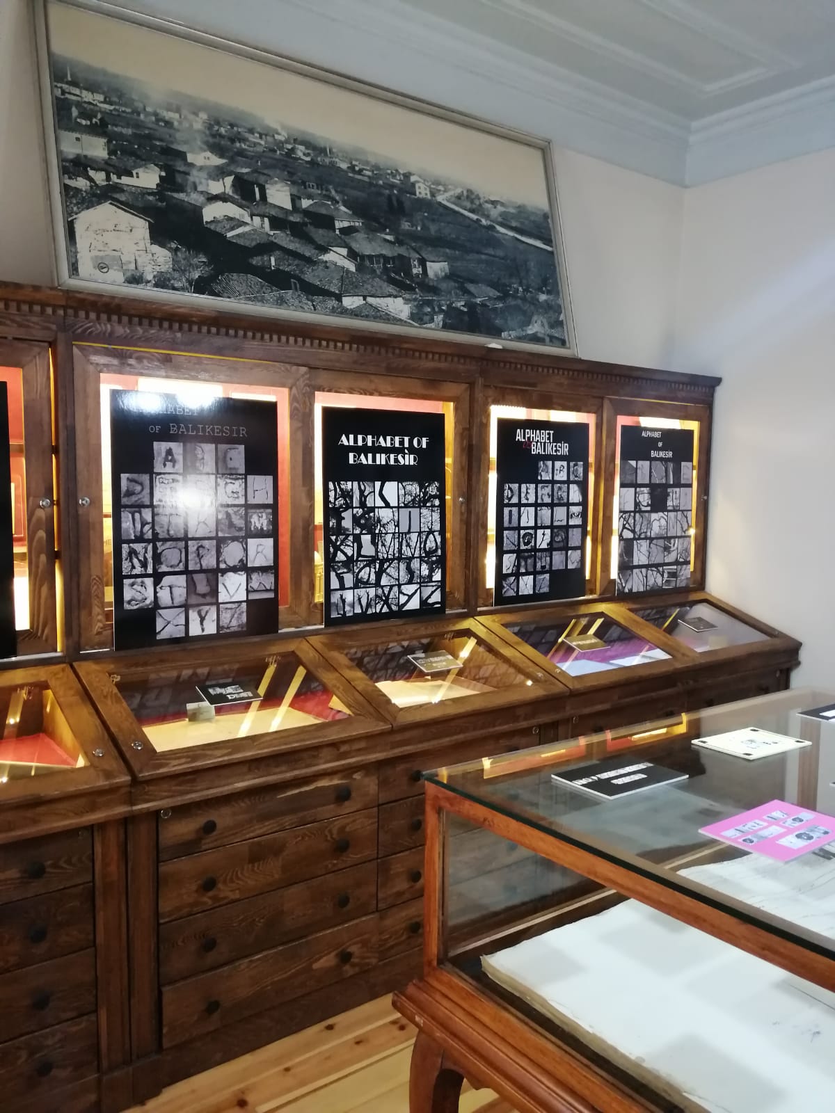 Within the scope of the April 15-16 World Art Day Events, our faculty members from the Department of Graphic Arts organized various workshops, exhibitions, and talks. 7