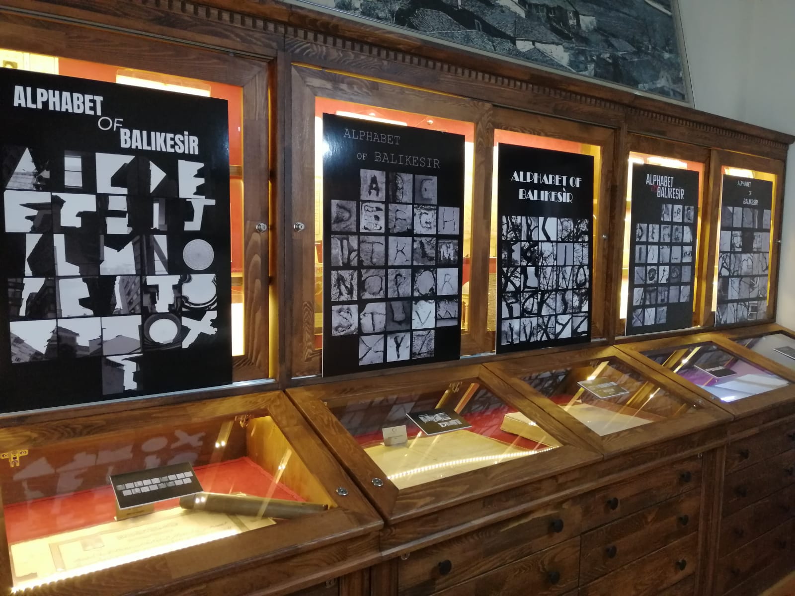 Within the scope of the April 15-16 World Art Day Events, our faculty members from the Department of Graphic Arts organized various workshops, exhibitions, and talks. 6