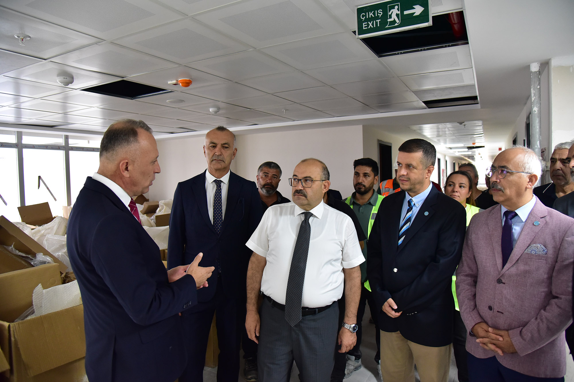 Vali Ustaoğlu'ndan Balıkesir Üniversitesi Yerleşkesindeki Yeni Kız Yurduna Ziyaret 5