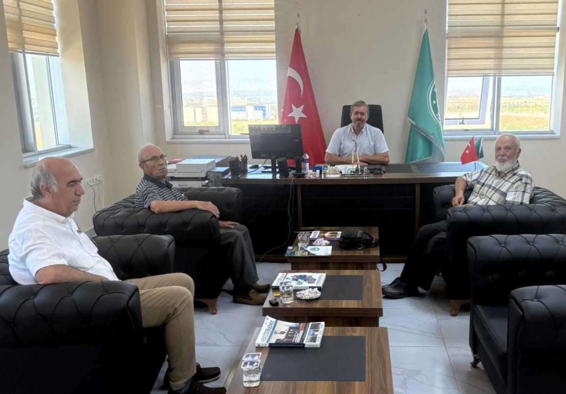  Prof. Dr. Bedrettin ÇETİNER'den Dekanımız Prof. Dr. Mehmet ÖZKAN'a Ziyaret