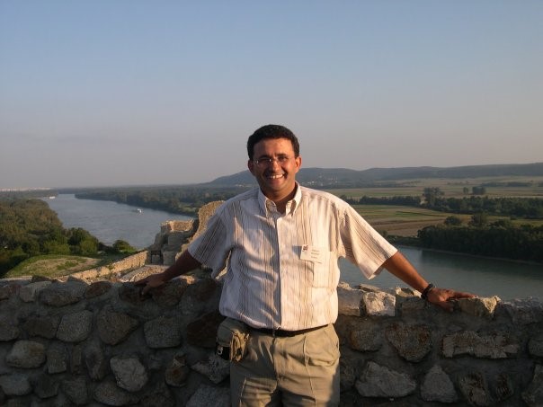 Prof. Dr. Hakan KÖÇKAR 