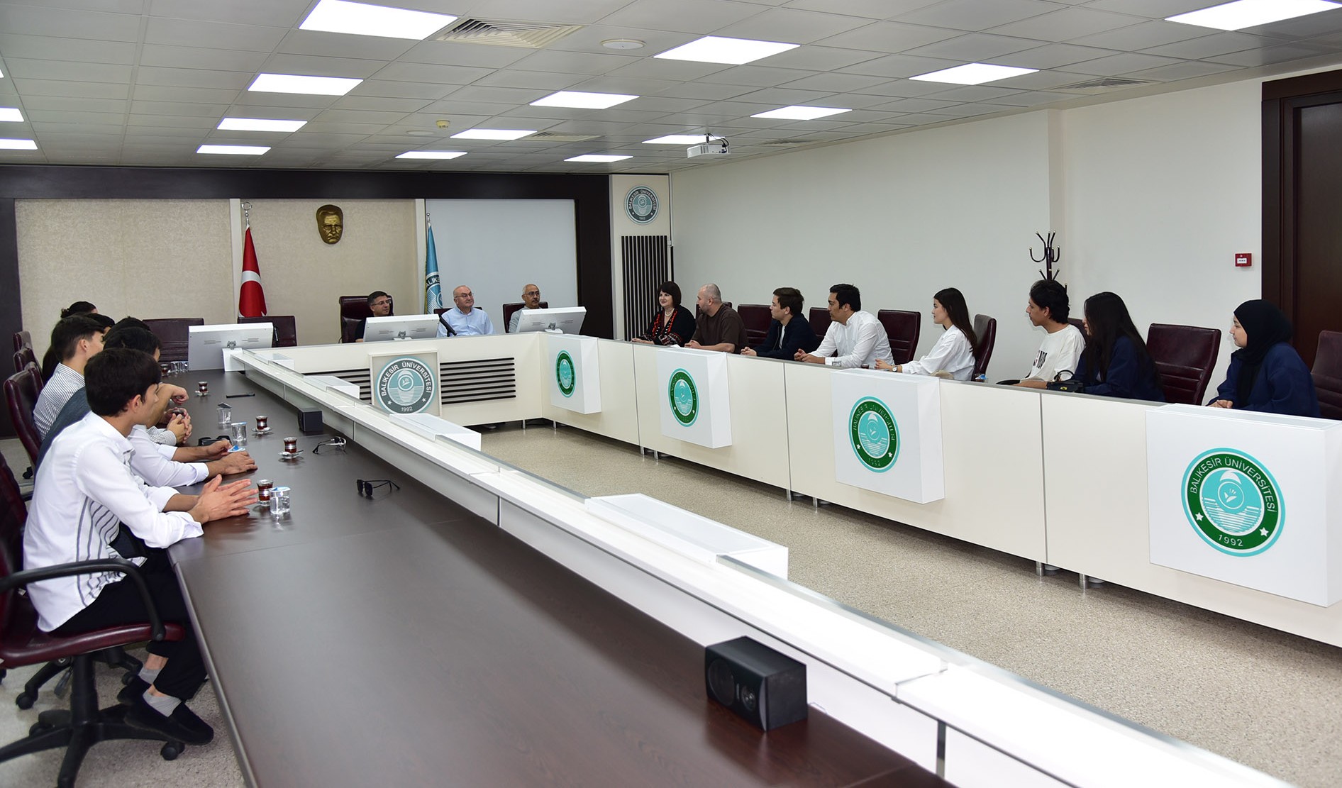 BAÜN İlk Uluslararası Stajyerlerini Ülkelerine Uğurladı 2