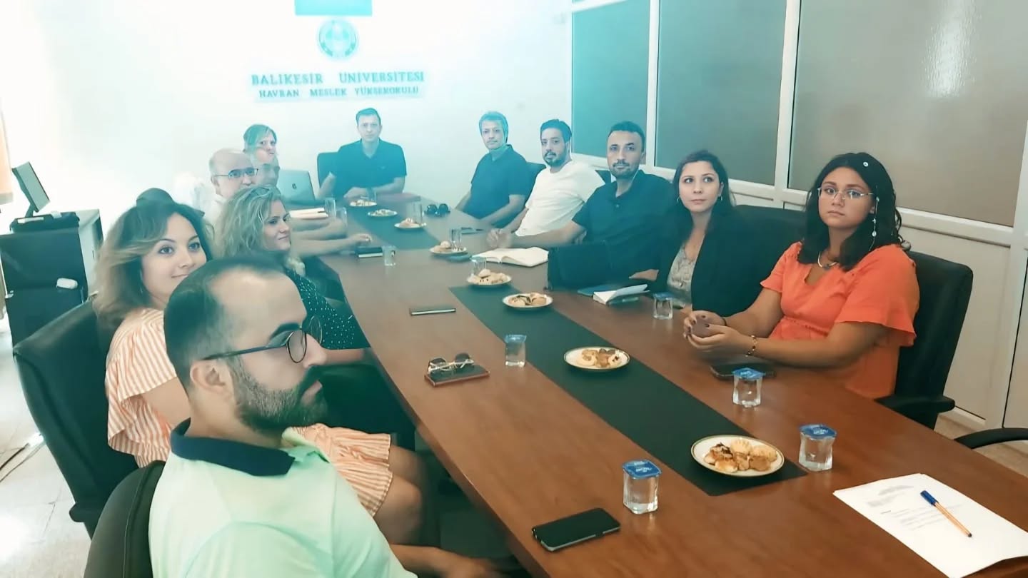 YÜKSEKOKULUMUZ DANIŞMA KURULU TOPLANTISI 2