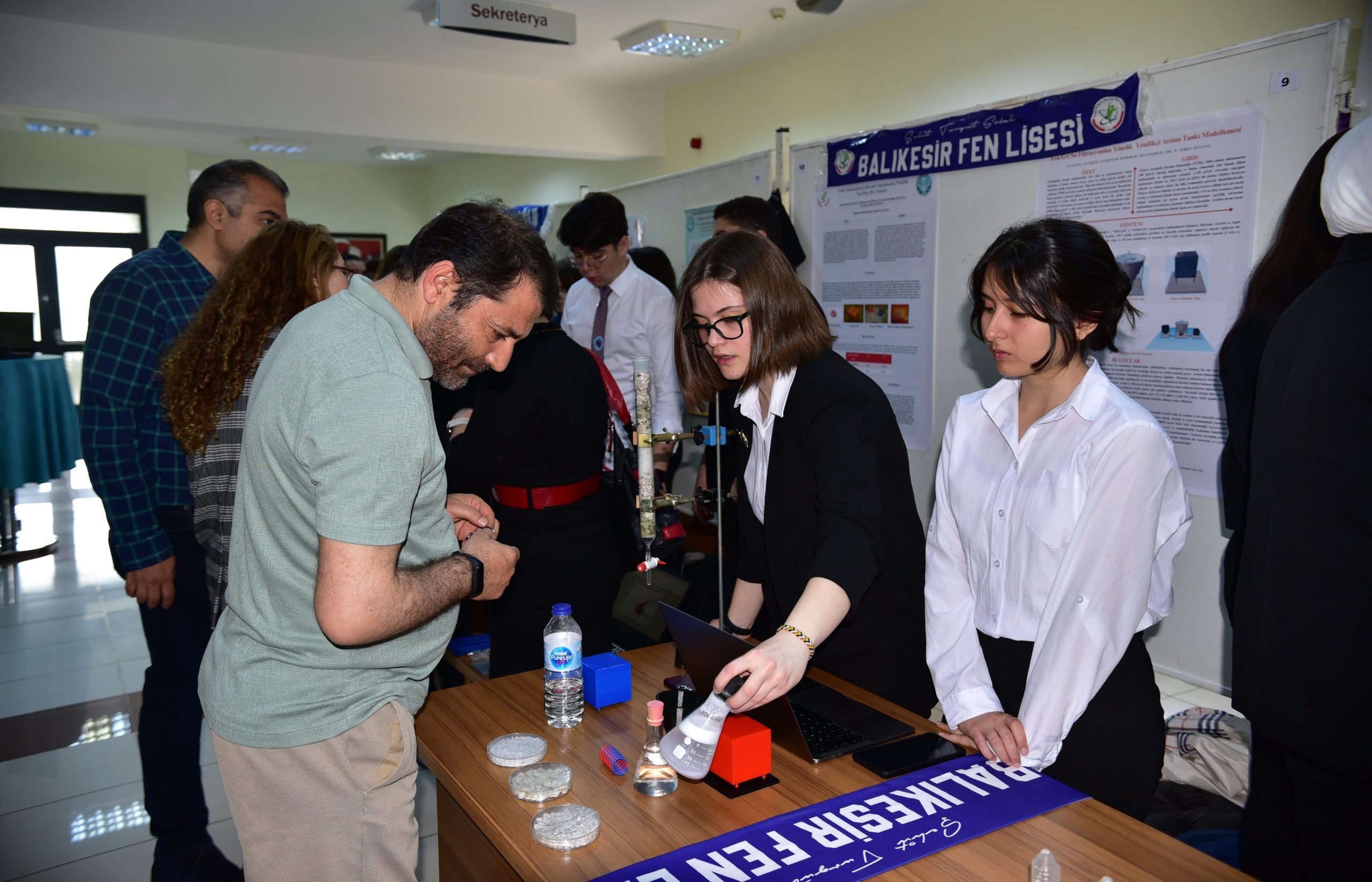 BAÜN’de 1. Liseler Arası AR-GE Teknoloji ve Tasarım Projeleri Yarışması Düzenlendi 4