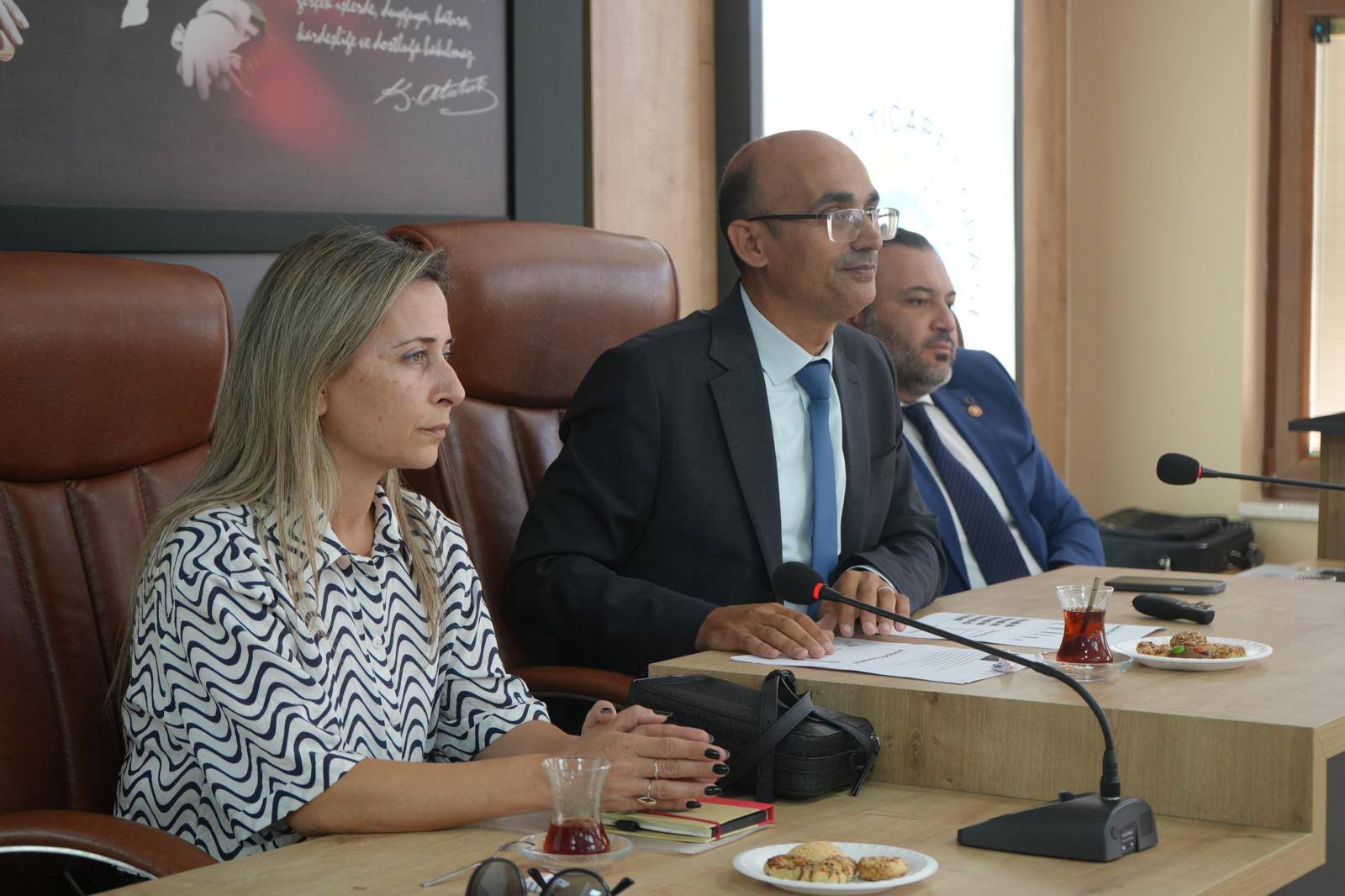 Yüksekokulumuz Danışma Kurulu ilk toplantısını Yüksekokul müdürümüz Prof Dr Selami SELVİ başkanlığında gerçekleştirdi 2