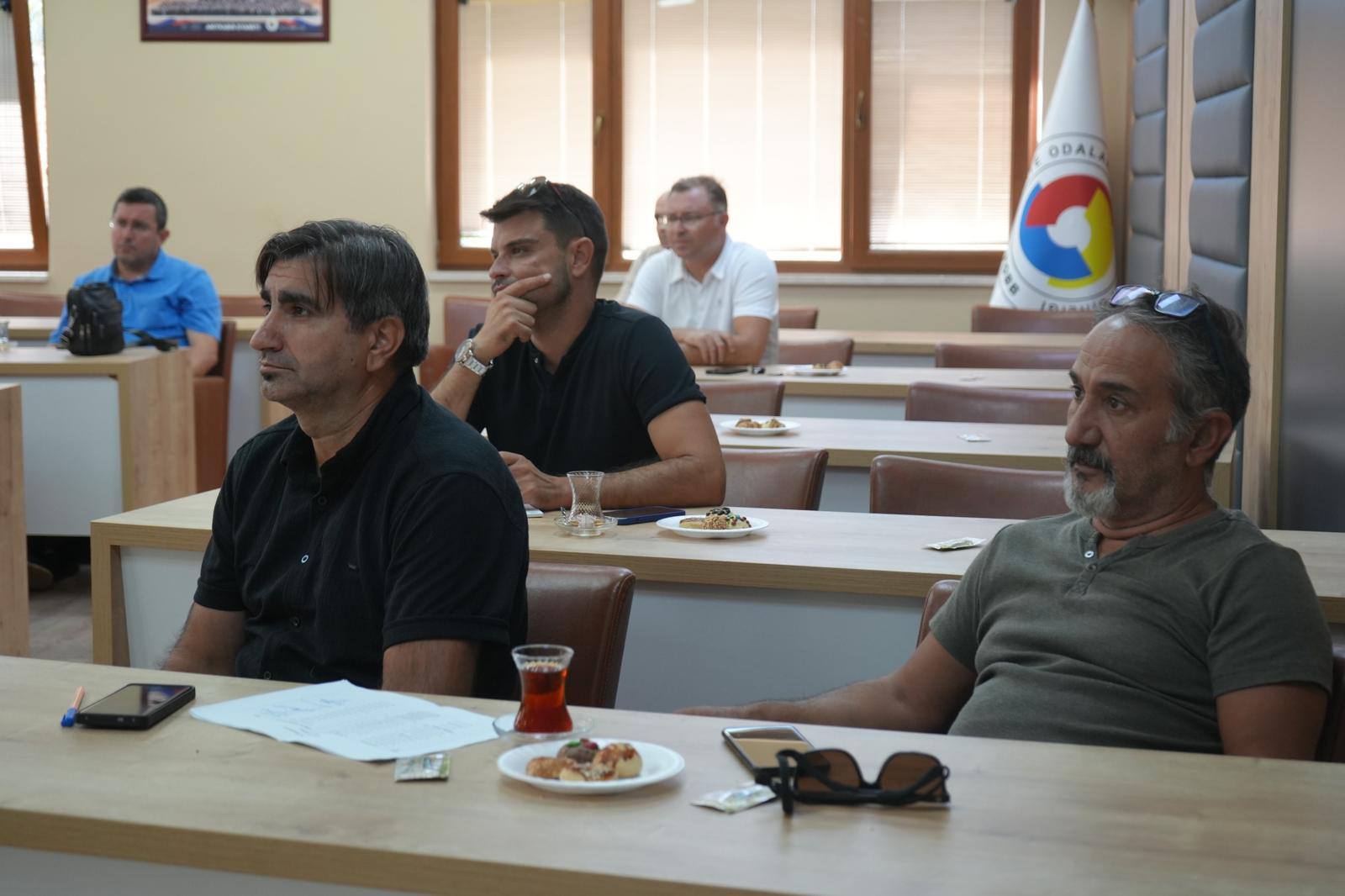 Yüksekokulumuz Danışma Kurulu ilk toplantısını Yüksekokul müdürümüz Prof Dr Selami SELVİ başkanlığında gerçekleştirdi 3