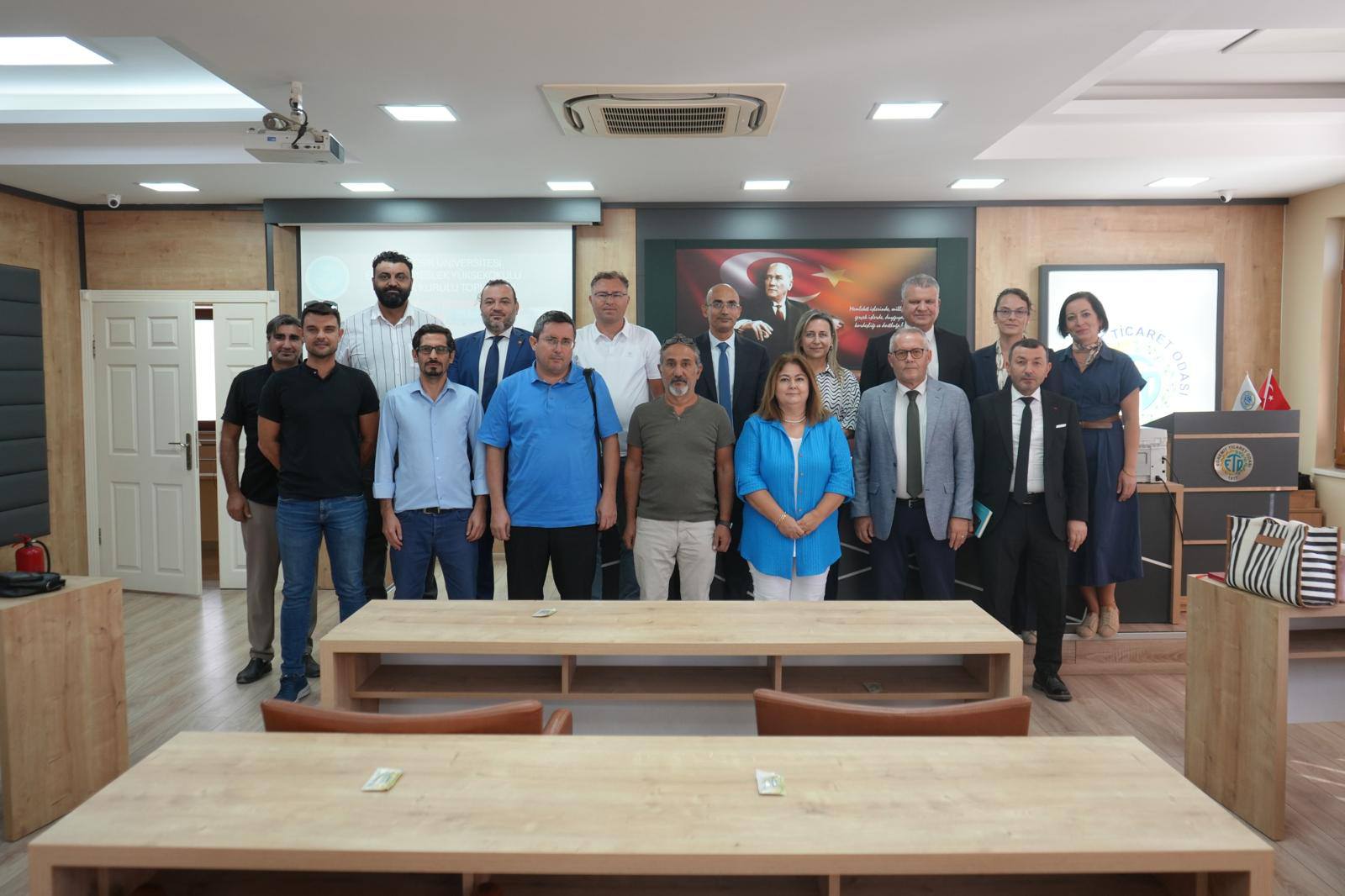 Yüksekokulumuz Danışma Kurulu ilk toplantısını Yüksekokul müdürümüz Prof Dr Selami SELVİ başkanlığında gerçekleştirdi 5
