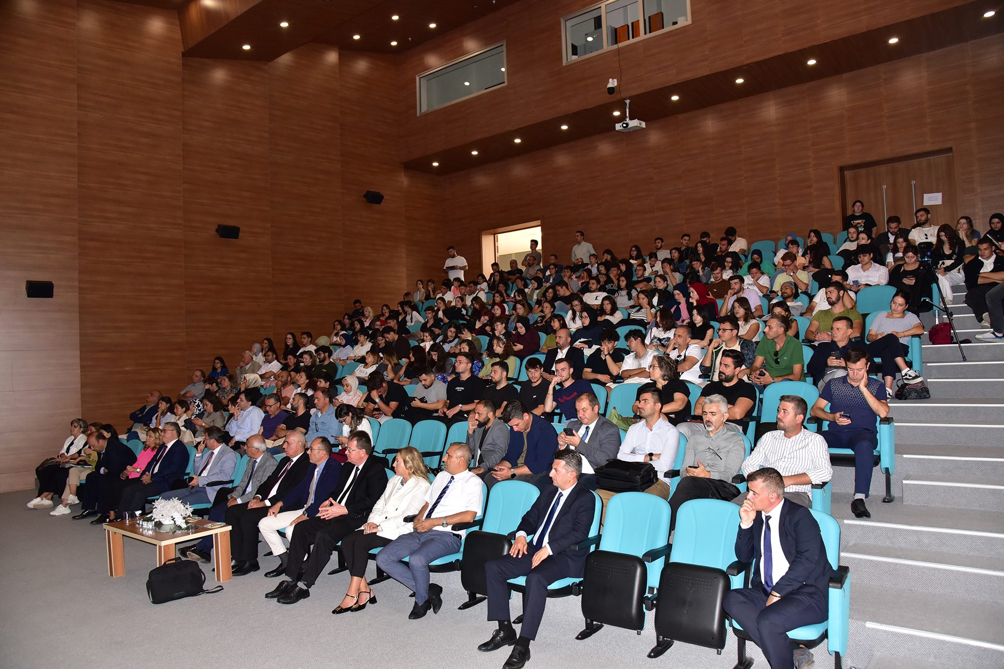 BAÜN’de, “Beyaz Et Sektörünün Problemleri ve Çözüm Önerileri” Masaya Yatırıldı 9