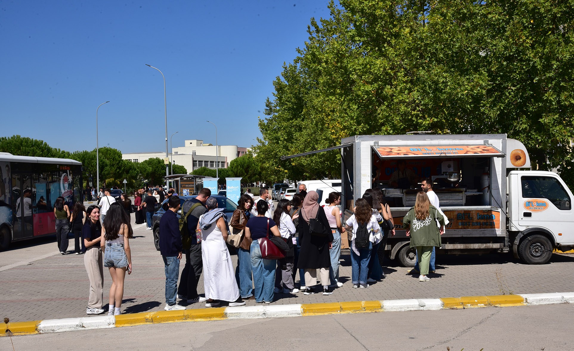 Balıkesir Üniversitesi Vakfından, Ayten-Burhan Erdayı İçin Lokma Hayrı 5