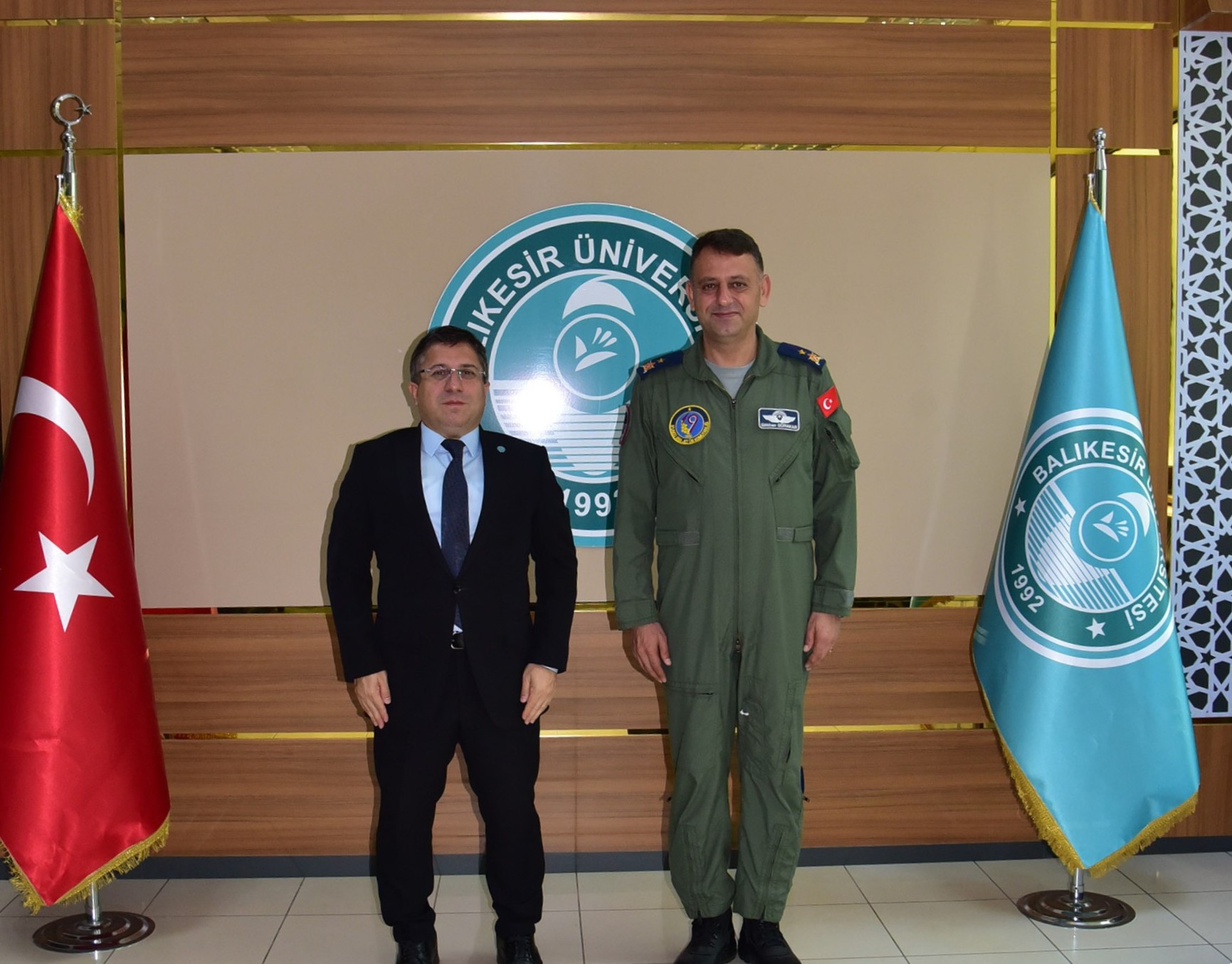 Balıkesir Garnizon ve 9’uncu Ana Jet Üs Komutanından Rektör Oğurlu’ya İade-i Ziyaret 2